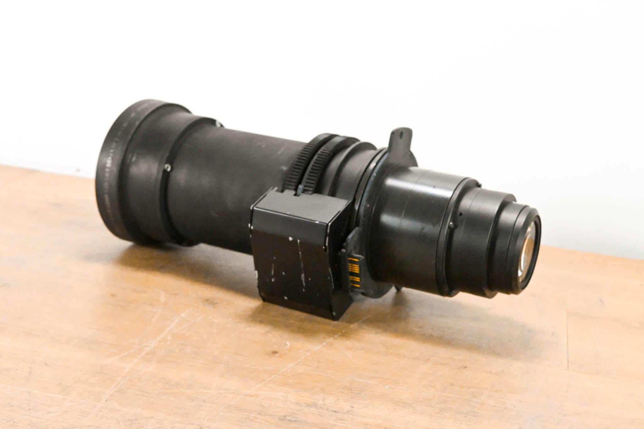 Christie ILS LENS 1.25-1.6:1 SX+/1.16-1.49:1 HD 0.95 3-Chip DLP Lens