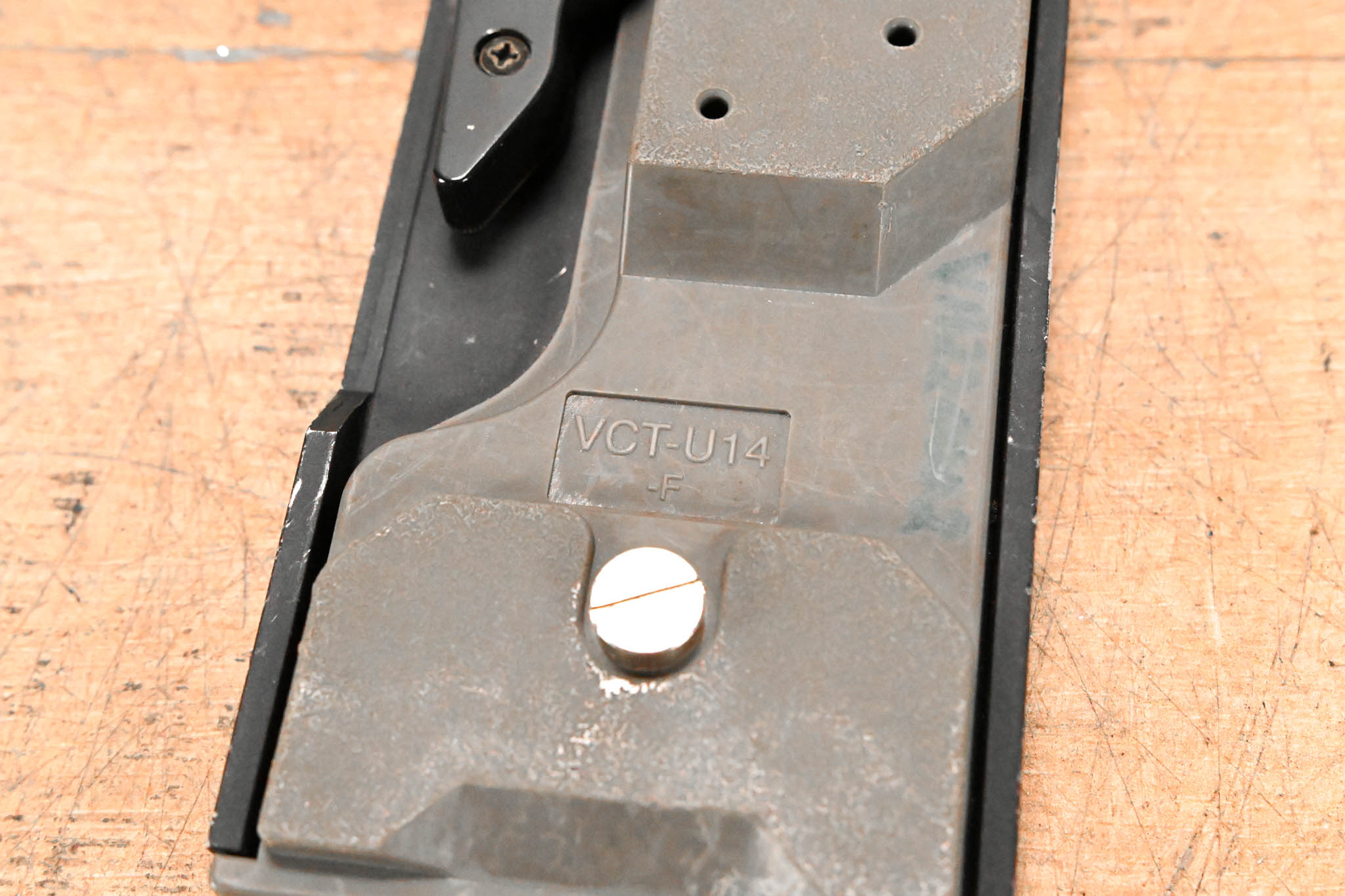 Sony VCT-U14-F Quick Release Tripod Adapter