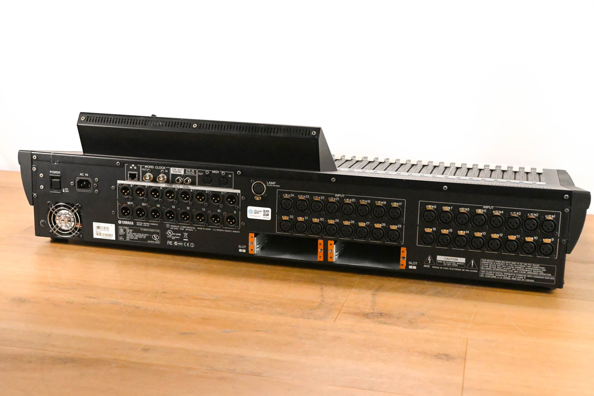 Yamaha LS9-32 32-Input Digital Mixing Console