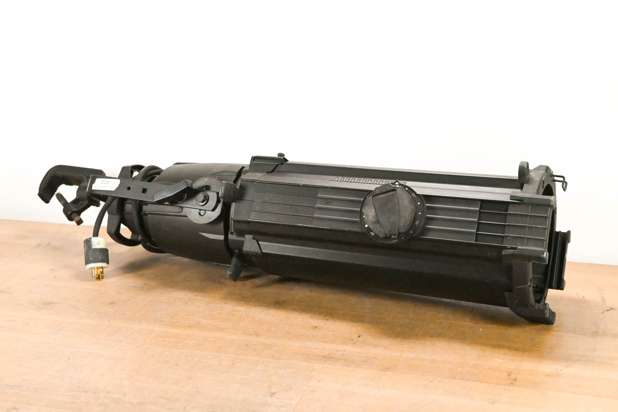 ETC Source Four Zoom 15-30 Degree 750 Ellipsoidal Light