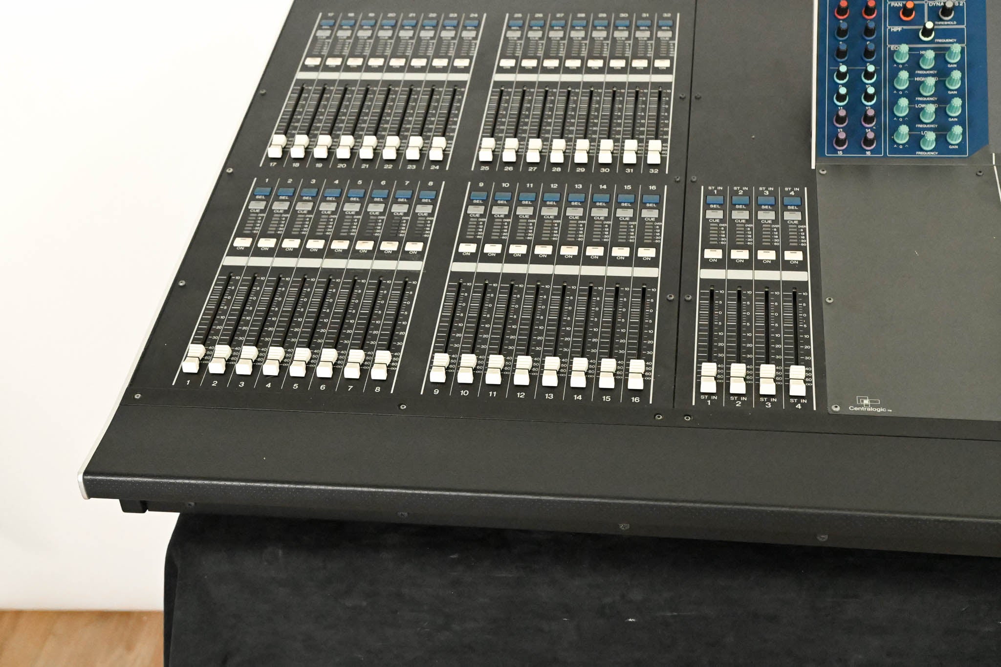 Yamaha M7CL-48 48-Channel Digital Audio Mixing Console CG01PR7