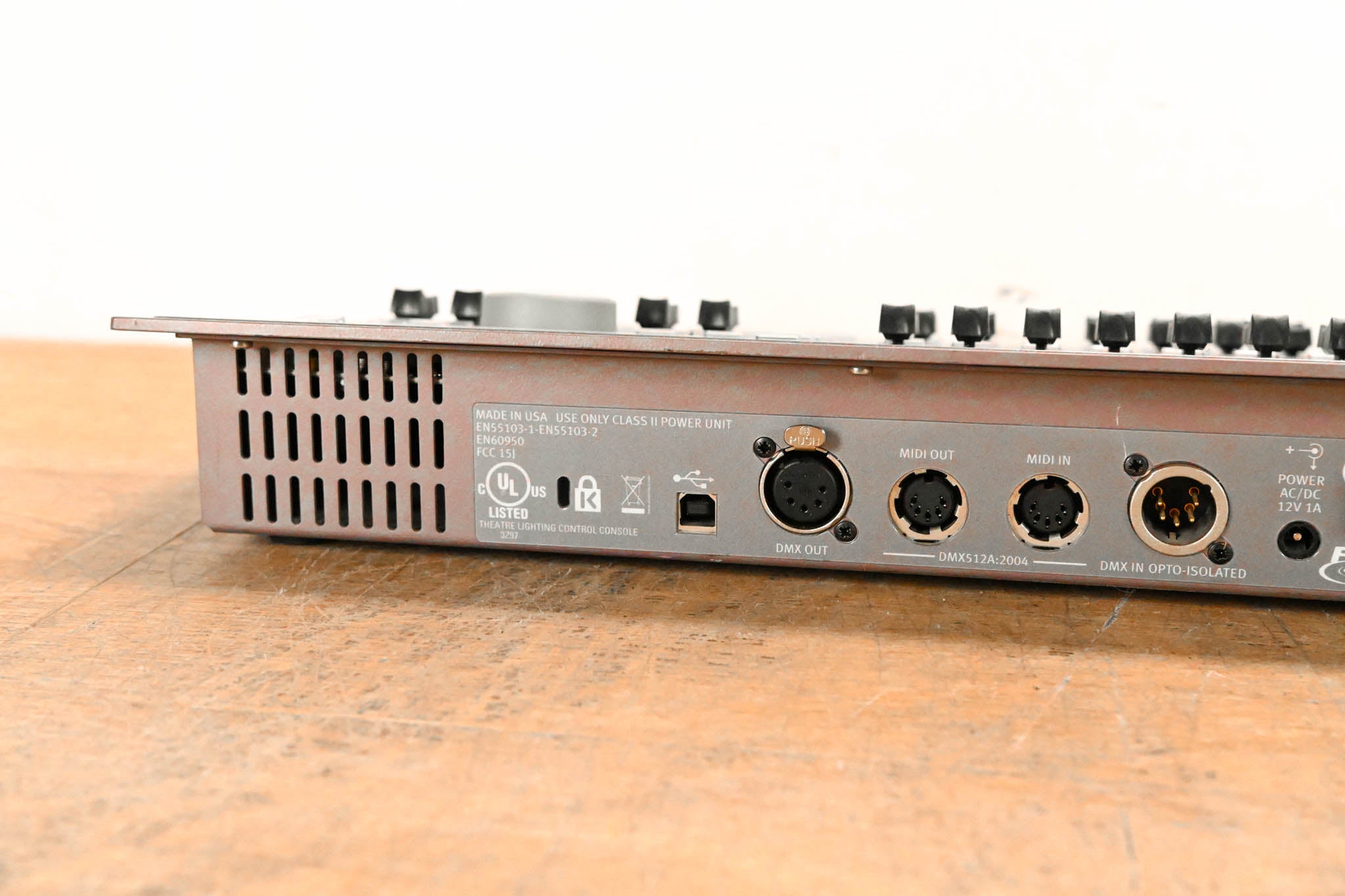 ETC SmartFade 2496 96-Channel Lighting Control Console (NO POWER SUPPLY)