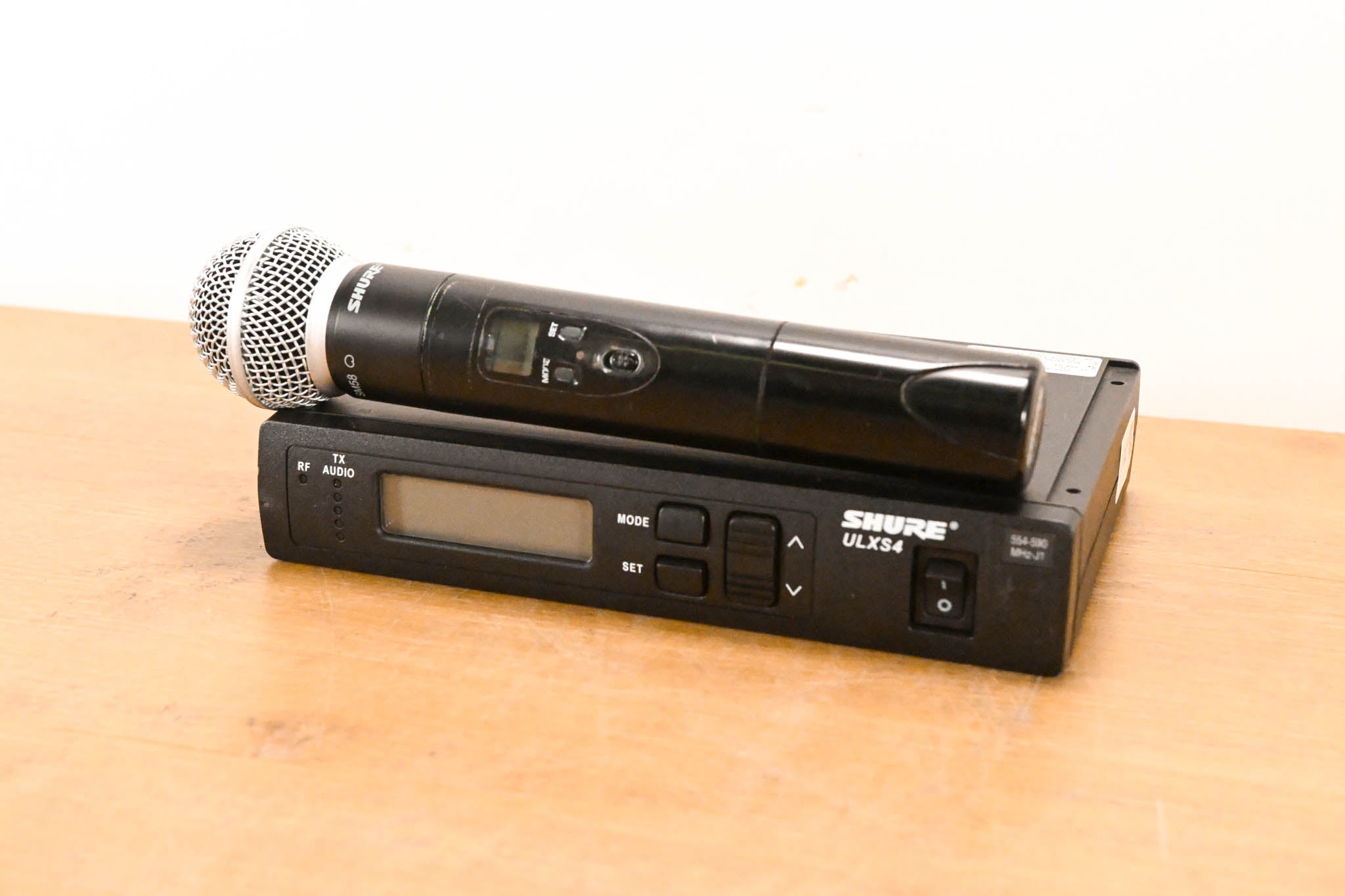 Shure ULXS24/58 Handheld Wireless System - J1 Band (NO POWER SUPPLY)