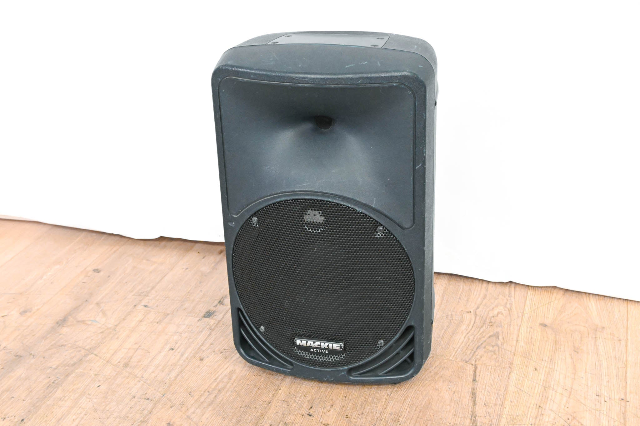 Mackie SRM350v2 Two-Way Bi-Amplified Active Loudspeaker