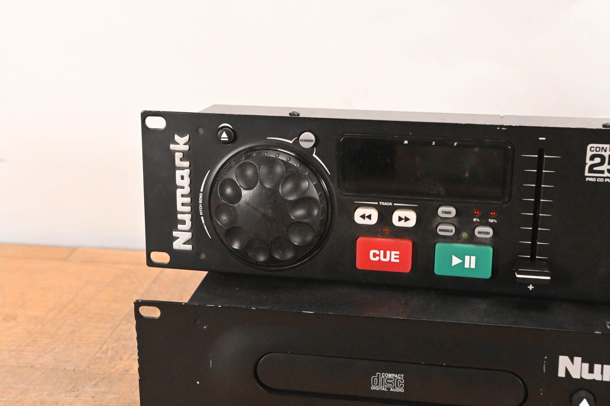 Numark CDN25 Professional Dual CD Player with Controller