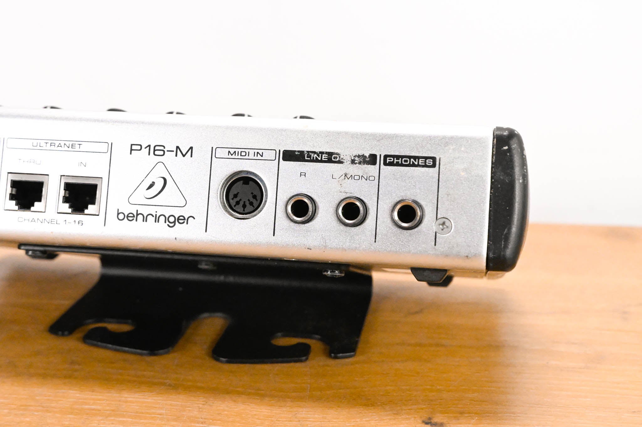 Behringer Powerplay P16-M 16-Channel Digital Personal Mixer