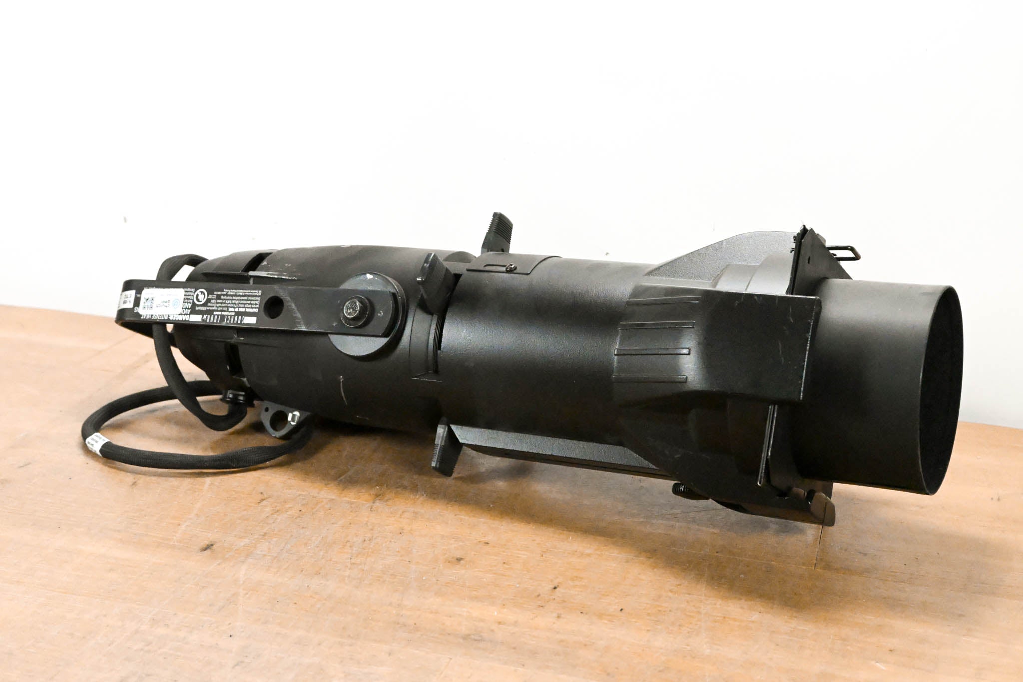 ETC Source Four Jr 26 Degree 575 Ellipsoidal Light