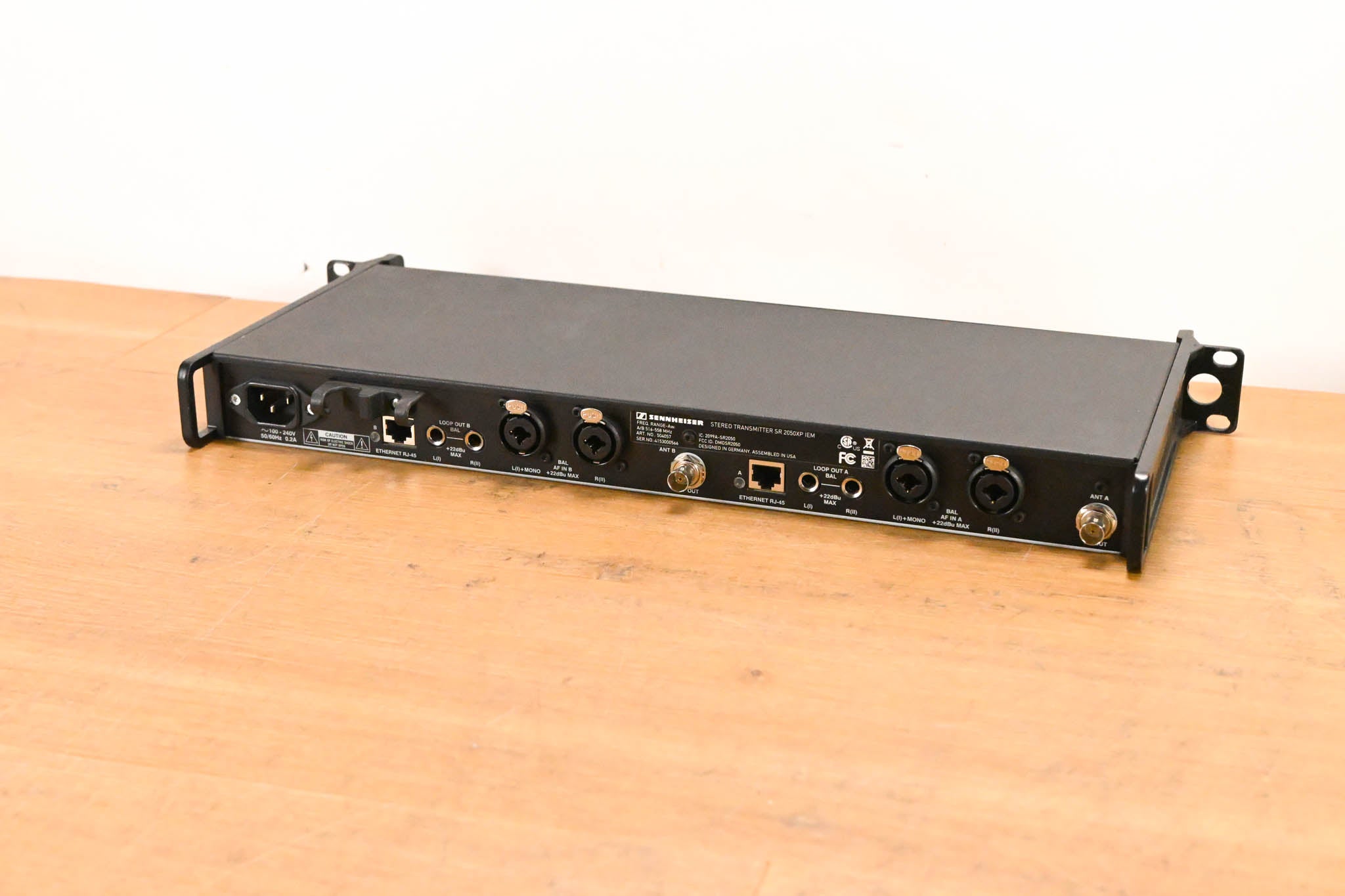 Sennheiser SR 2050XP IEM Stereo Wireless Transmitter - Aw: 516-558 MHz