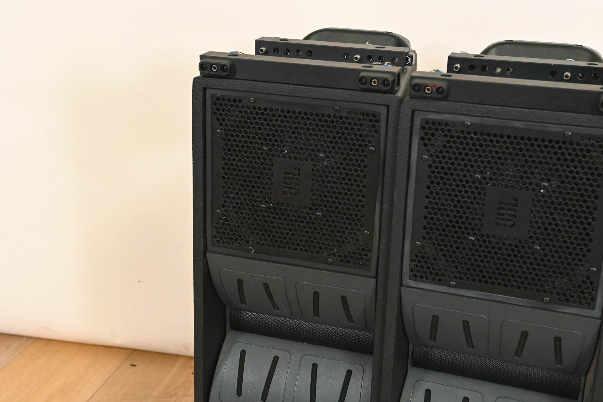JBL VT4886 Dual 6.5" Passive Compact Line Array Loudspeakers (PAIR)