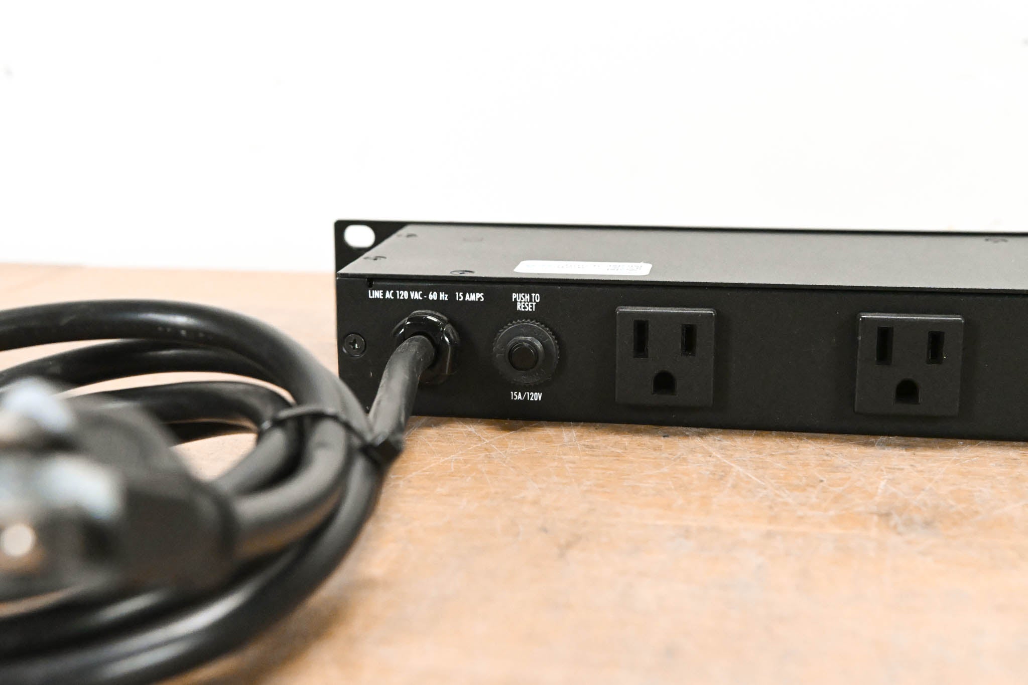 Furman M-8x2 8-Outlet Power Conditioner
