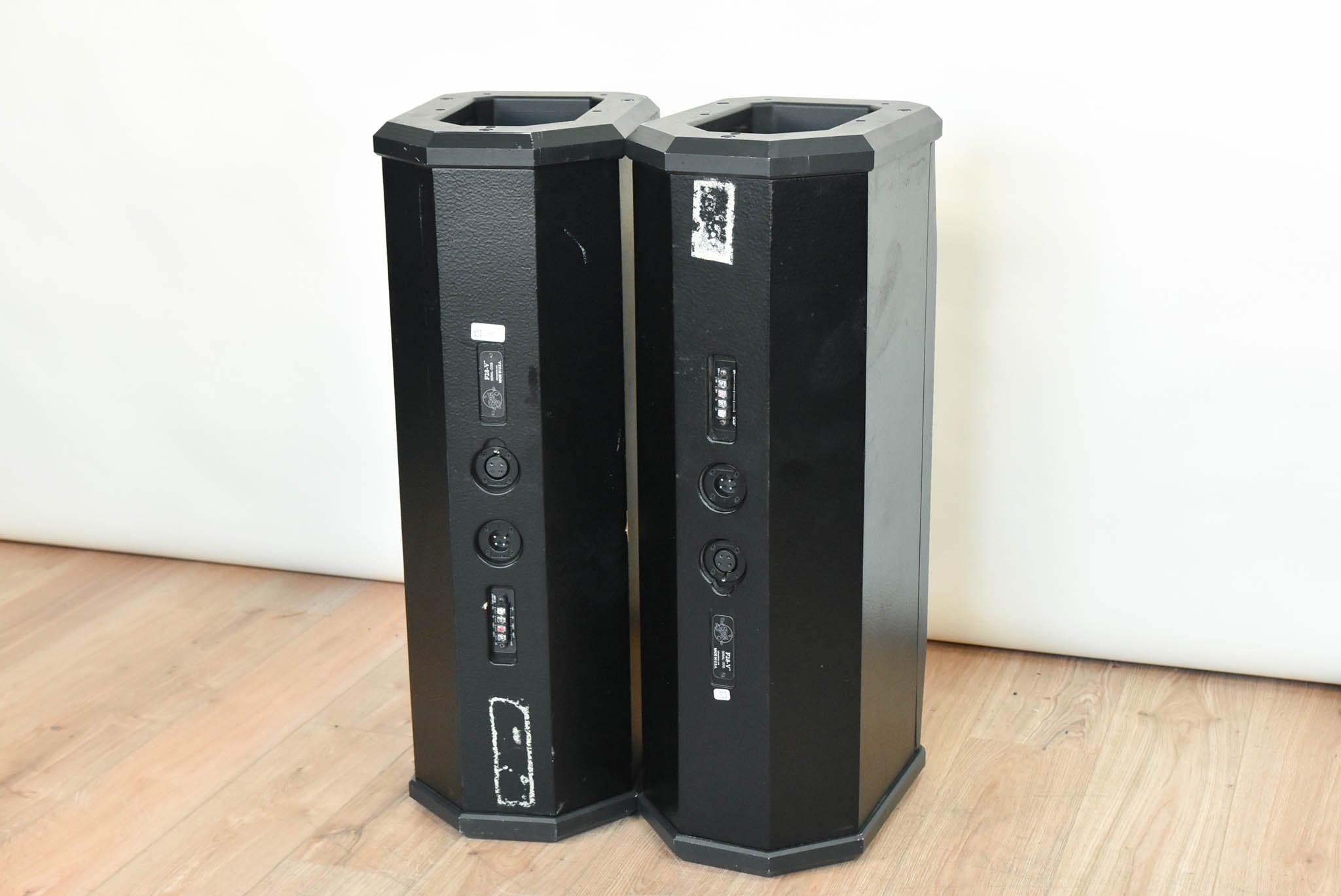 Clair Bros F28-V Two-Way Full Range Loudspeaker (PAIR)