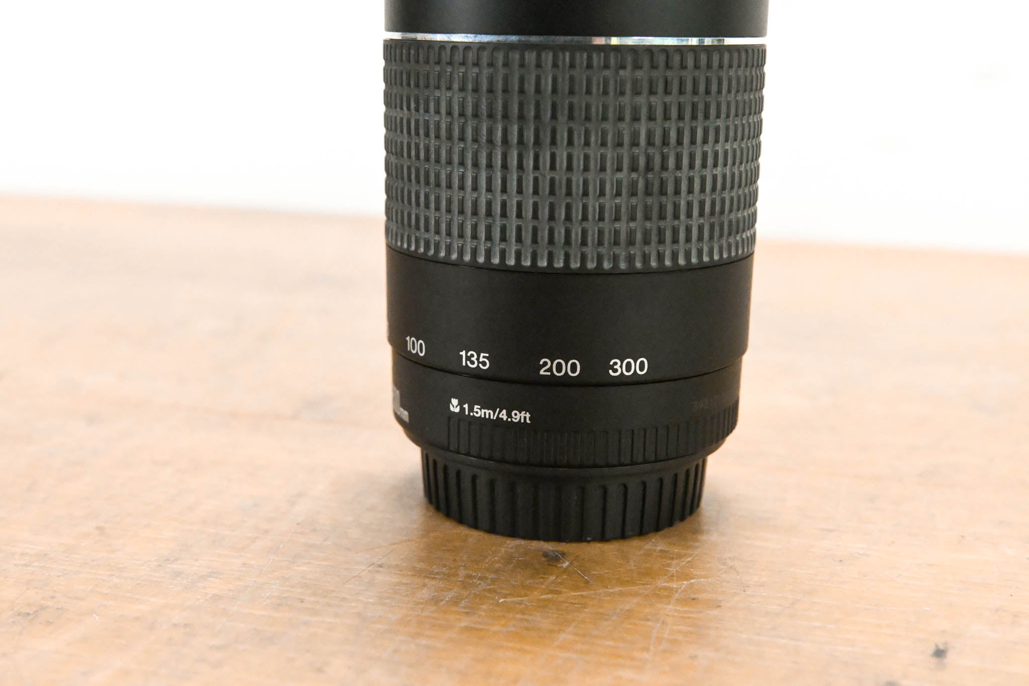 Canon EF 75-300mm f/4-5.6 III Zoom Lens