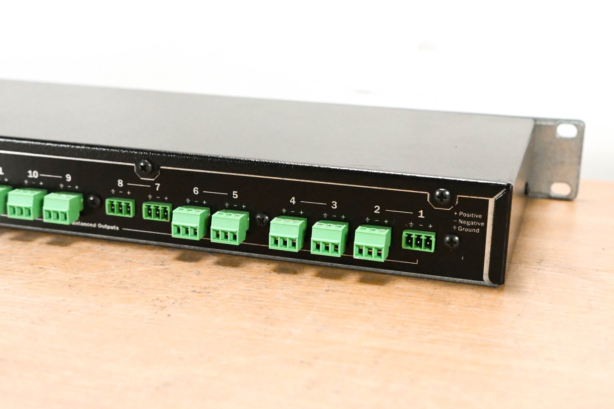 Aviom AN-16/o-EB Euroblock 16-Channel A-Net Output Module