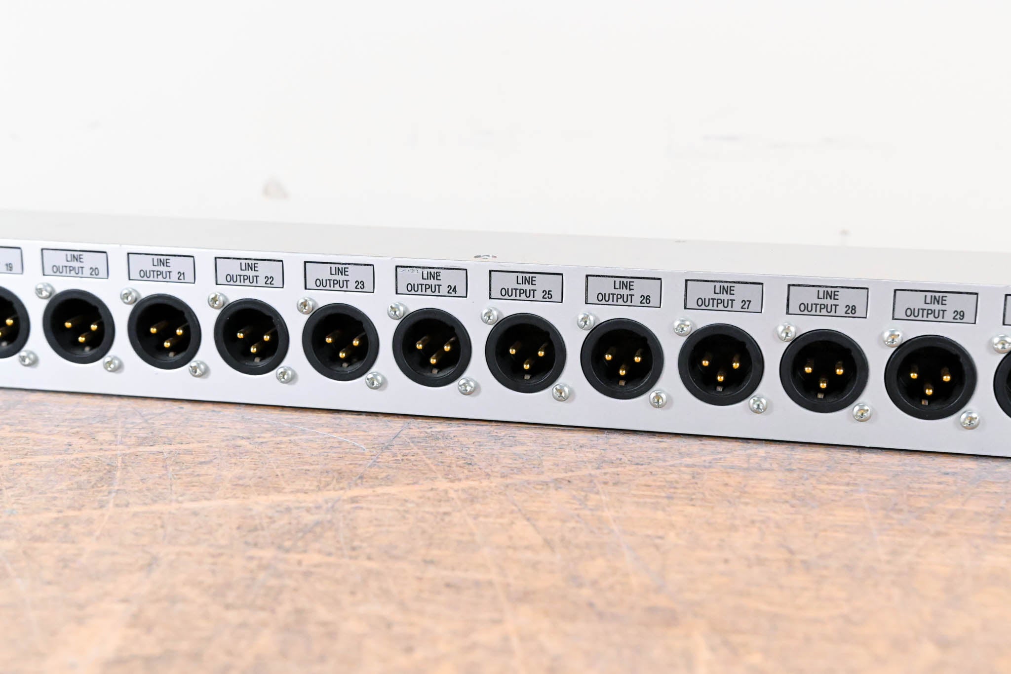 Studer D21m Modular I/O - 16x Line Outputs to 2x DB25 Connectors