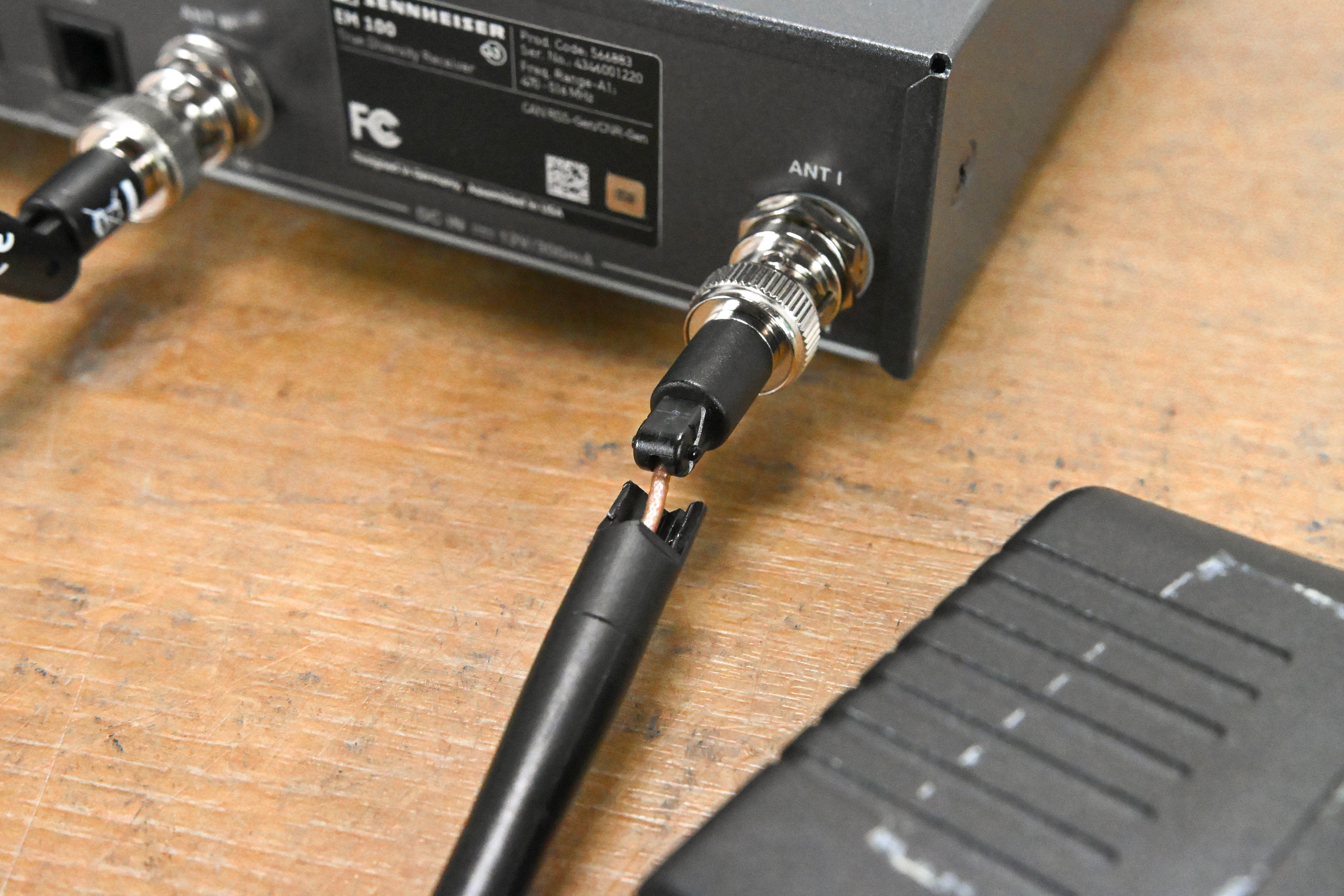 Sennheiser EM 100 G3 Wireless Receiver - A1 Range: 470-516 MHz