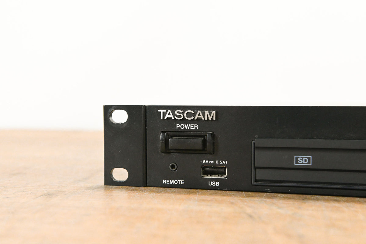 TASCAM SS-R100 Solid State Digital Audio Recorder