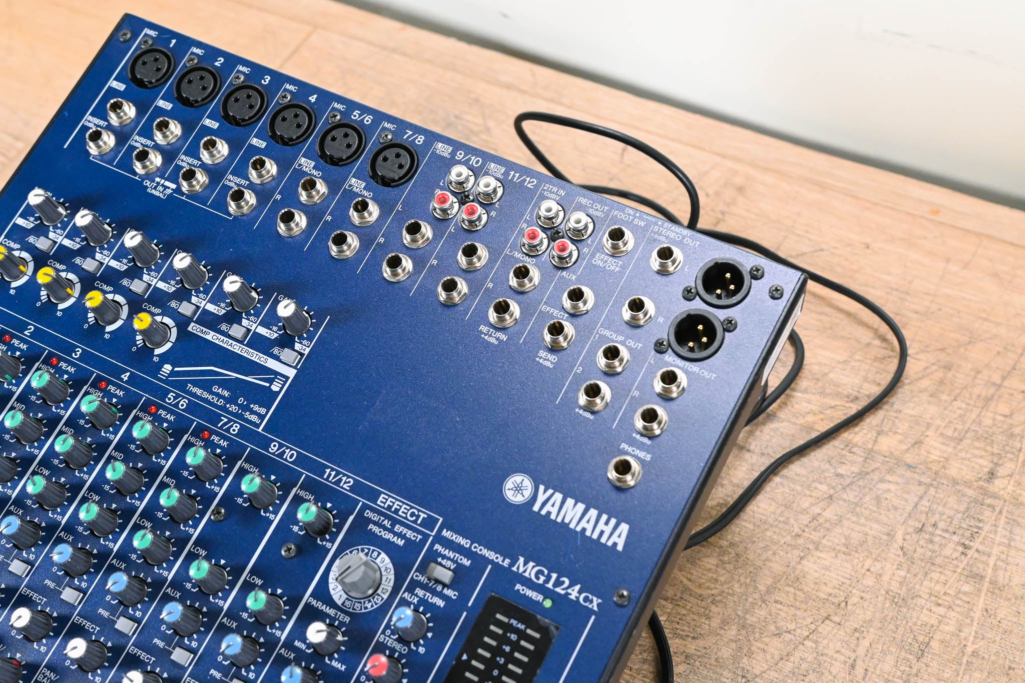 Yamaha MG124CX Stereo Mixer with Effects