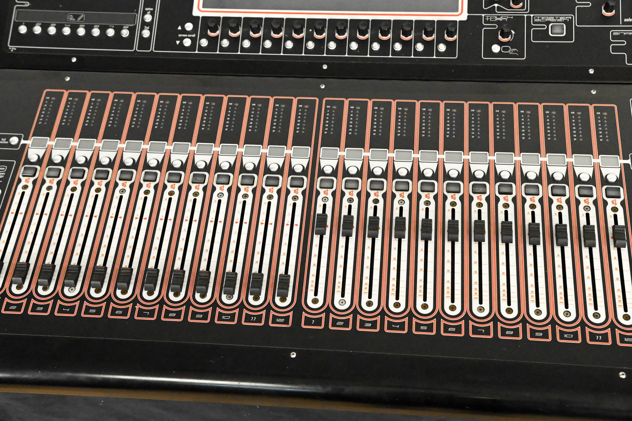 DiGiCo SD9 Digital Mixing Console