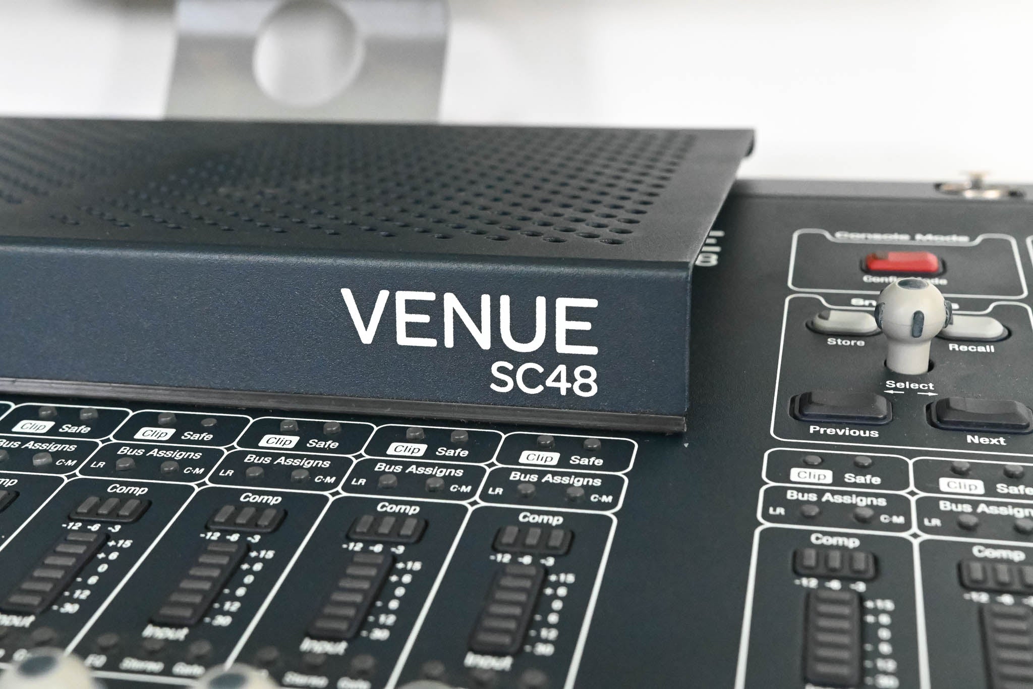 AVID Venue SC48 Digital Audio Mixing Console CG01GAJ