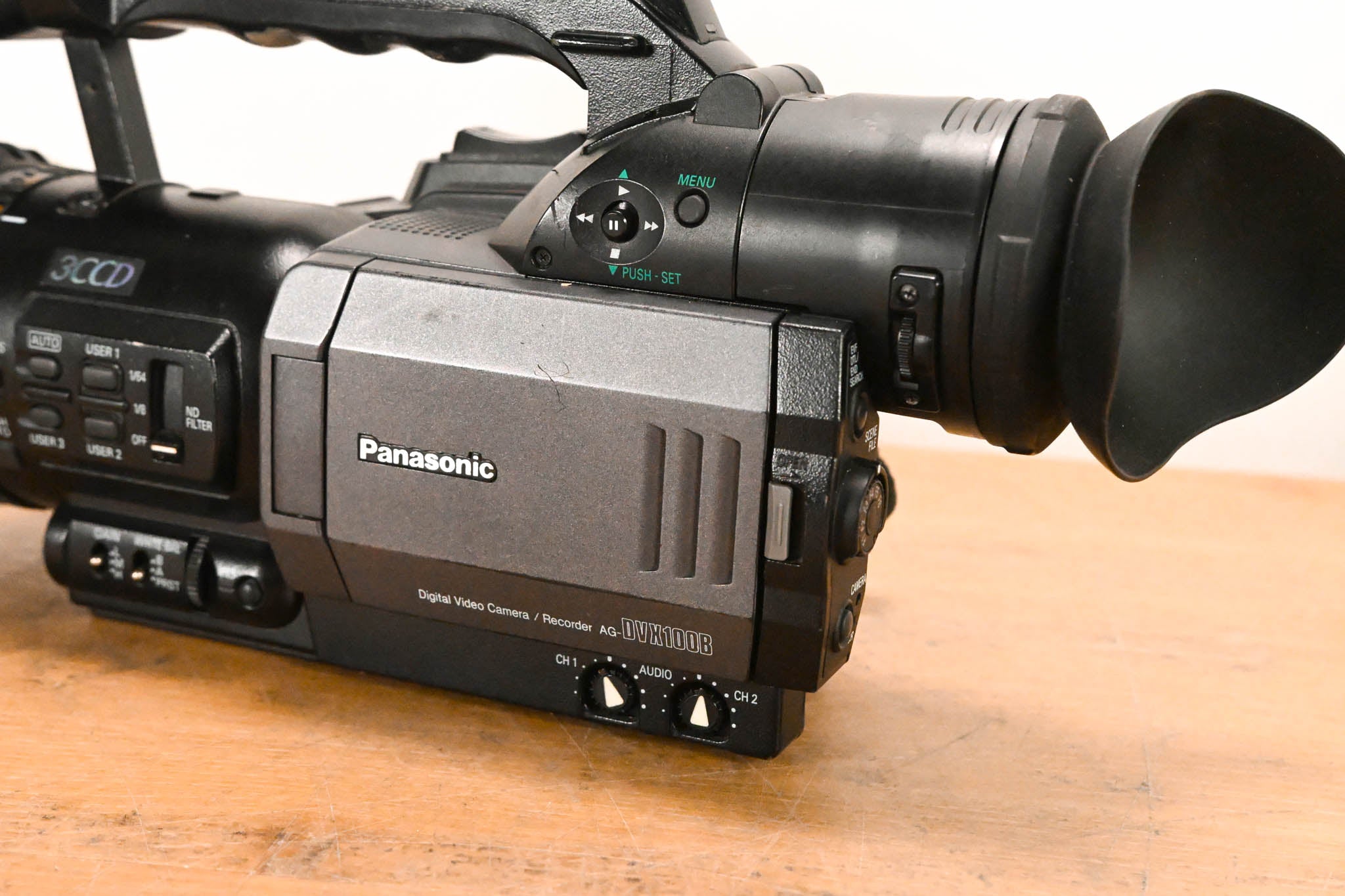 Panasonic AG-DVX100B 3-CCD Mini-DV Cinema Video Camcorder