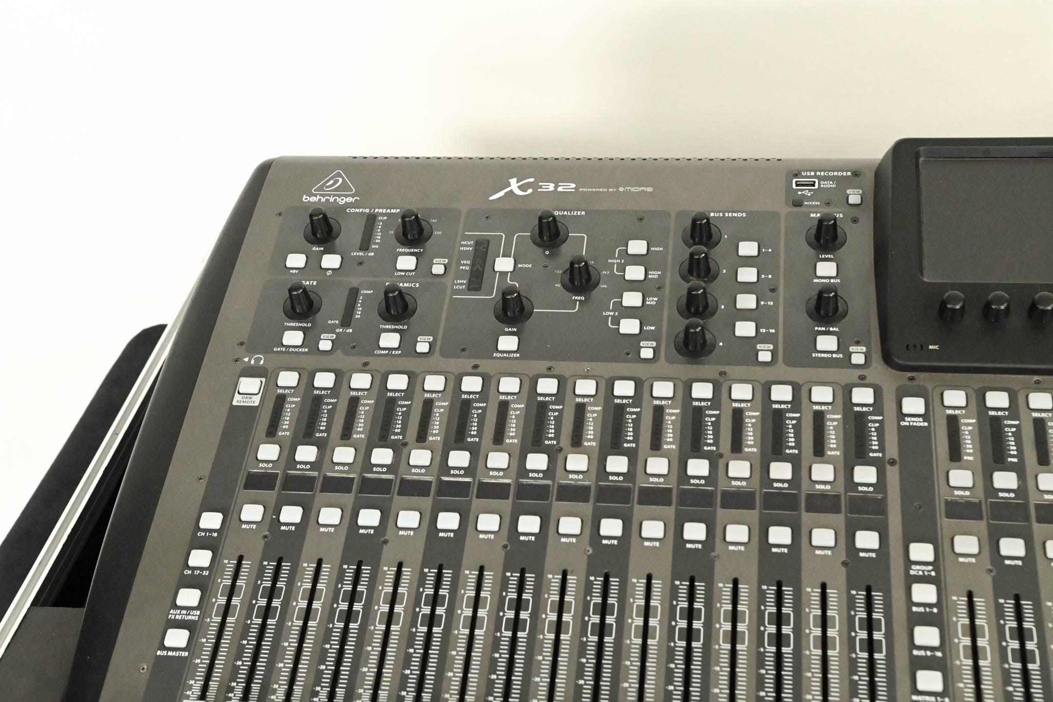 Behringer X32 40-Channel Digital Mixing Console with Road Case