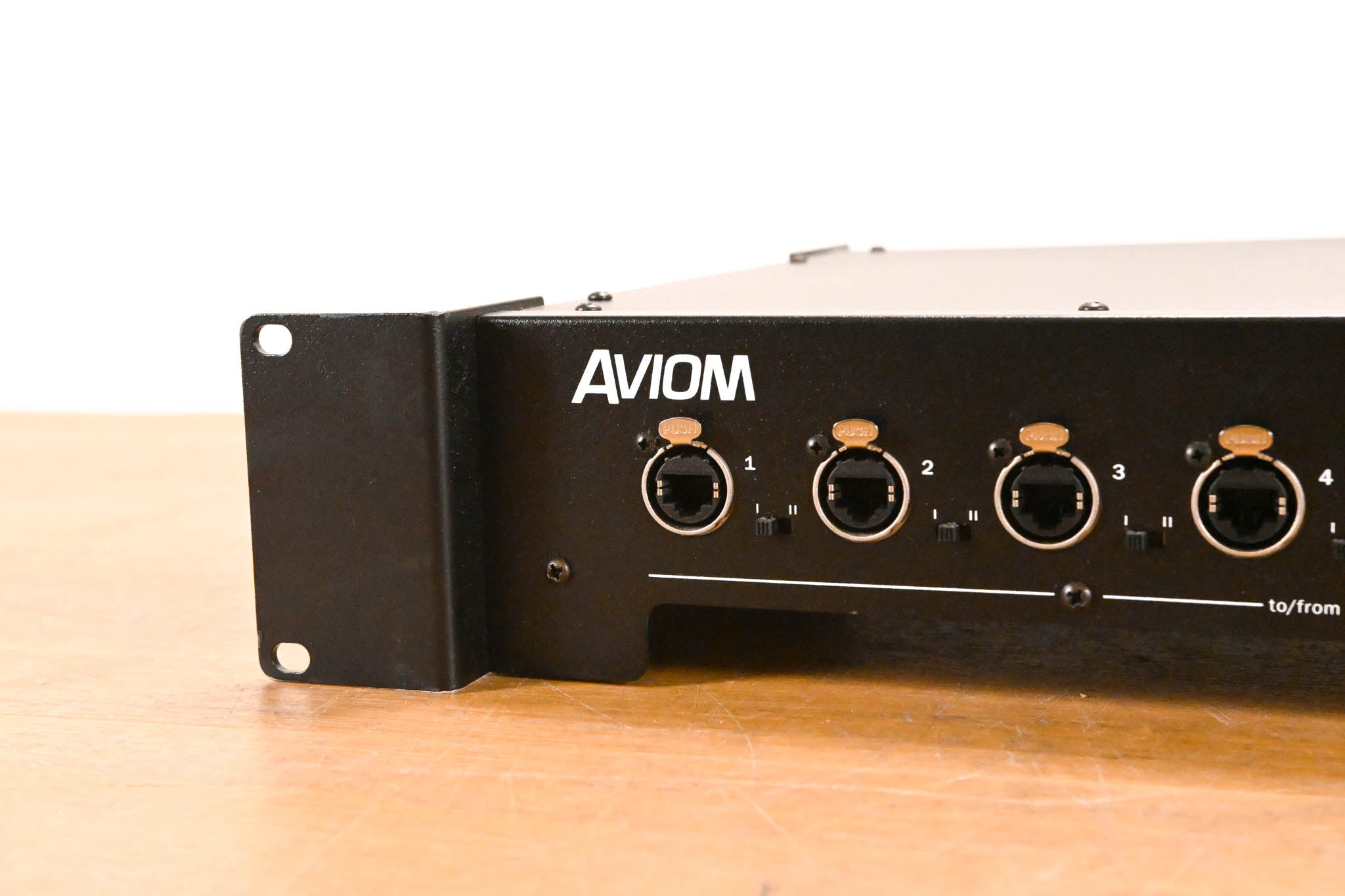 Aviom D800 A-Net Distributor