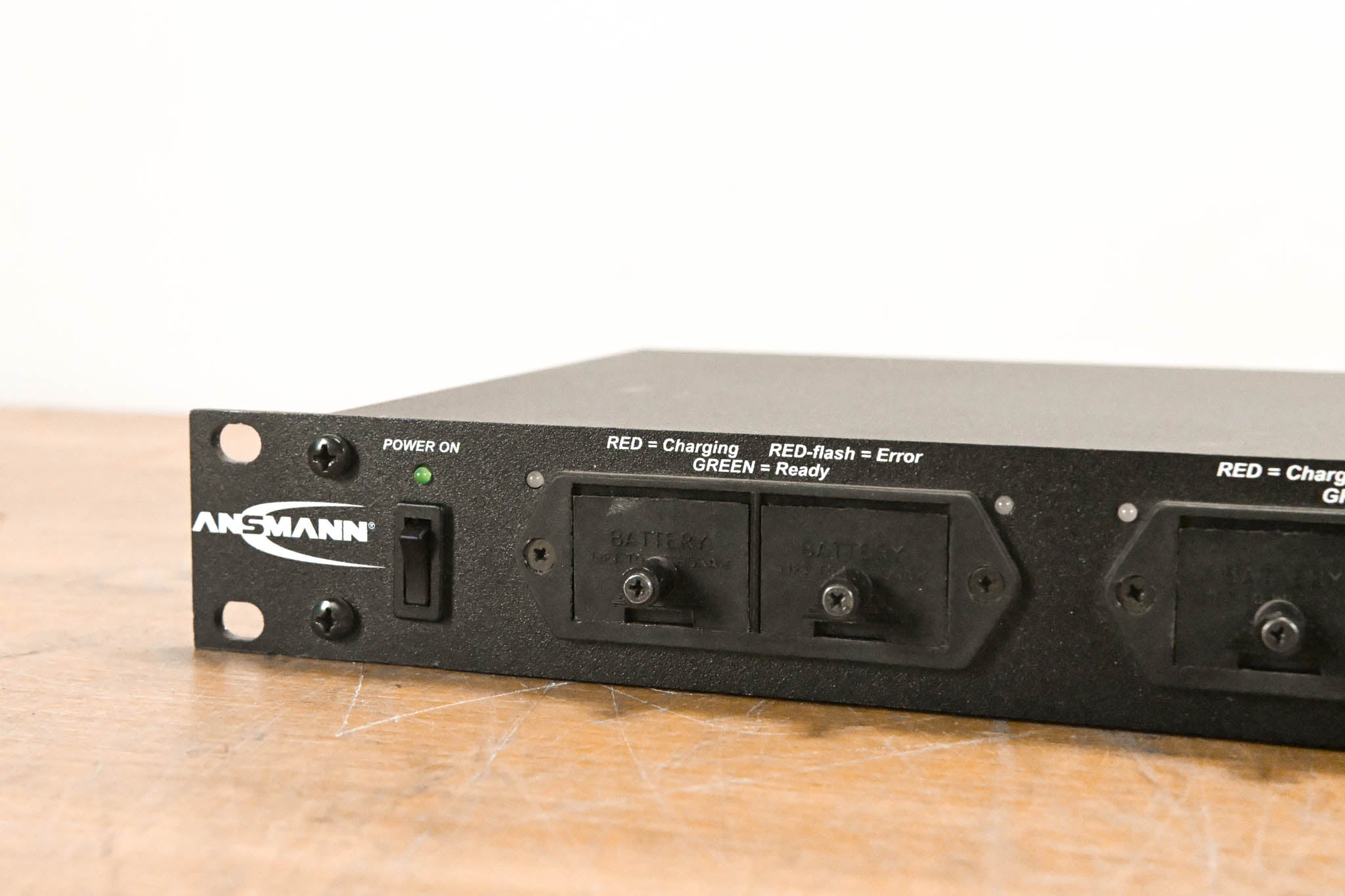 Ansmann Professional 8 - 9V Rack Mount Battery Charger