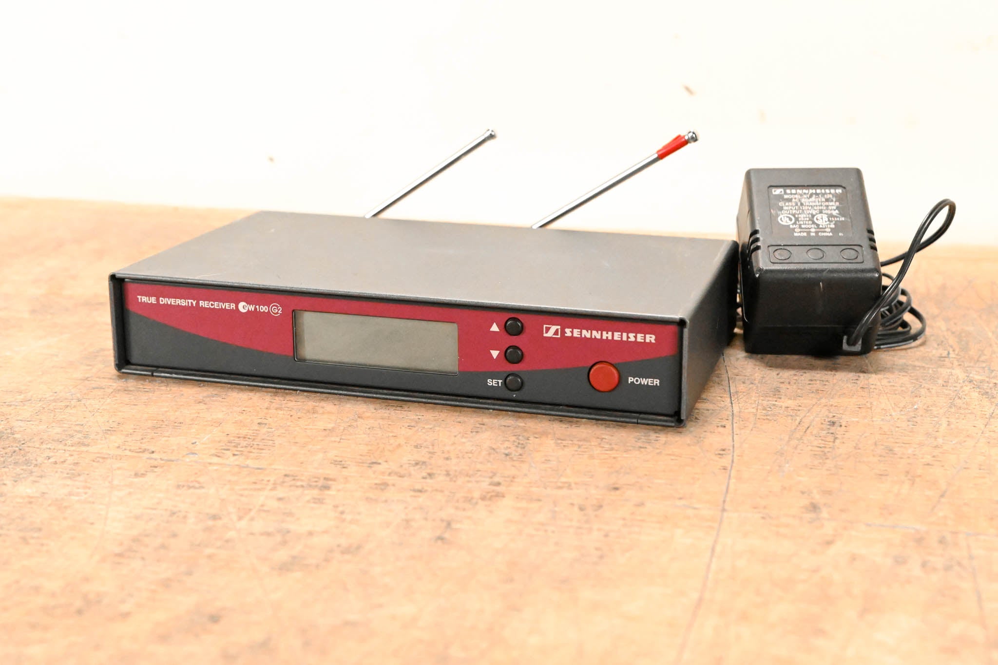 Sennheiser EM 100 G2 Wireless Receiver - B Range: 626-662 MHz
