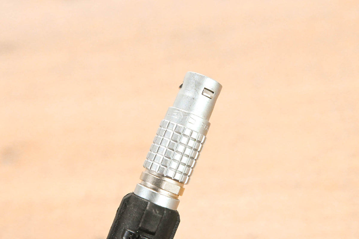 RED Digital Cinema LCD/EVF Cable, Right-Angle to Straight - 5'