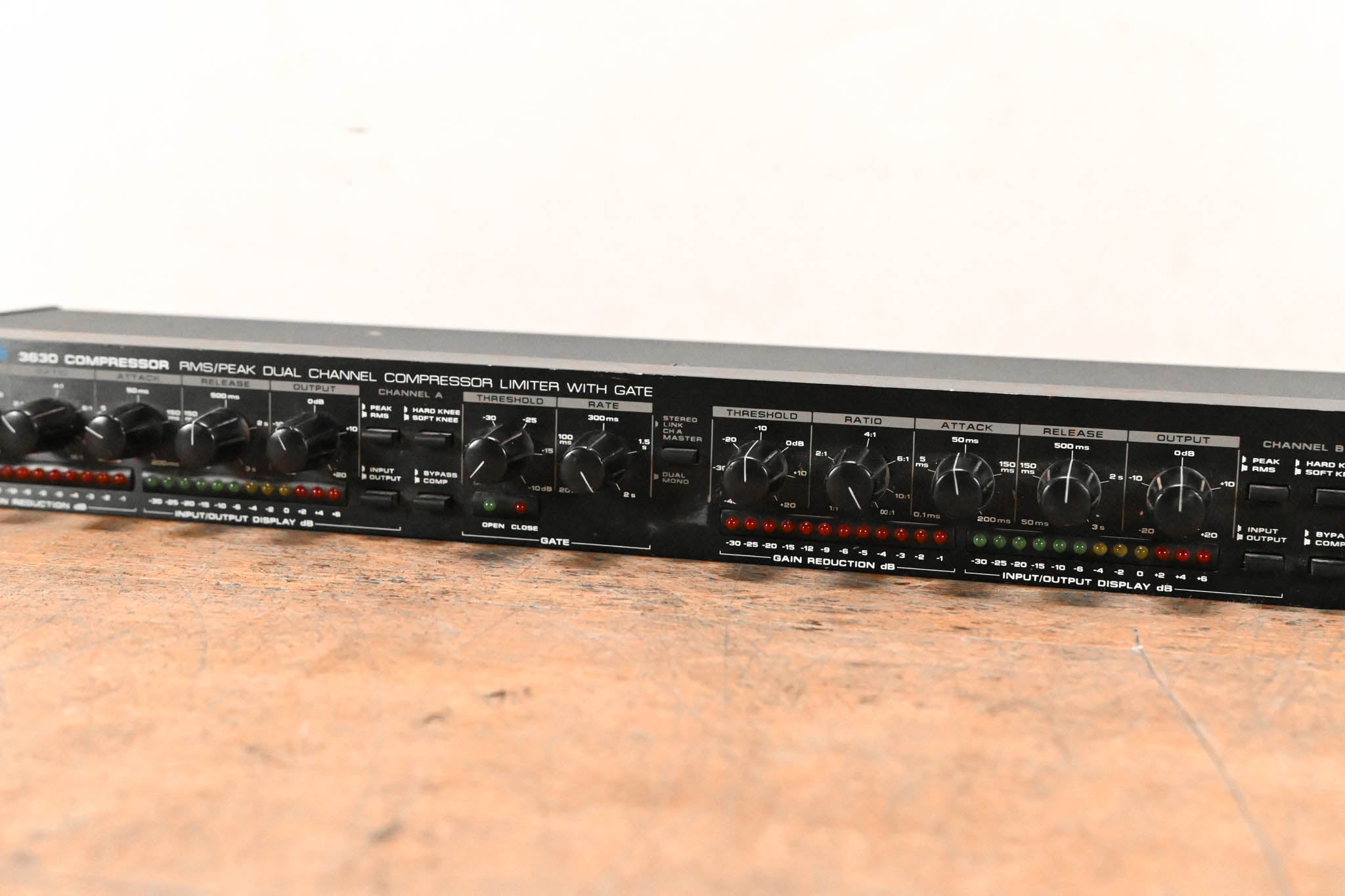 Alesis 3630 2-Channel Compressor/Limiter with Gate (NO POWER SUPPLY)