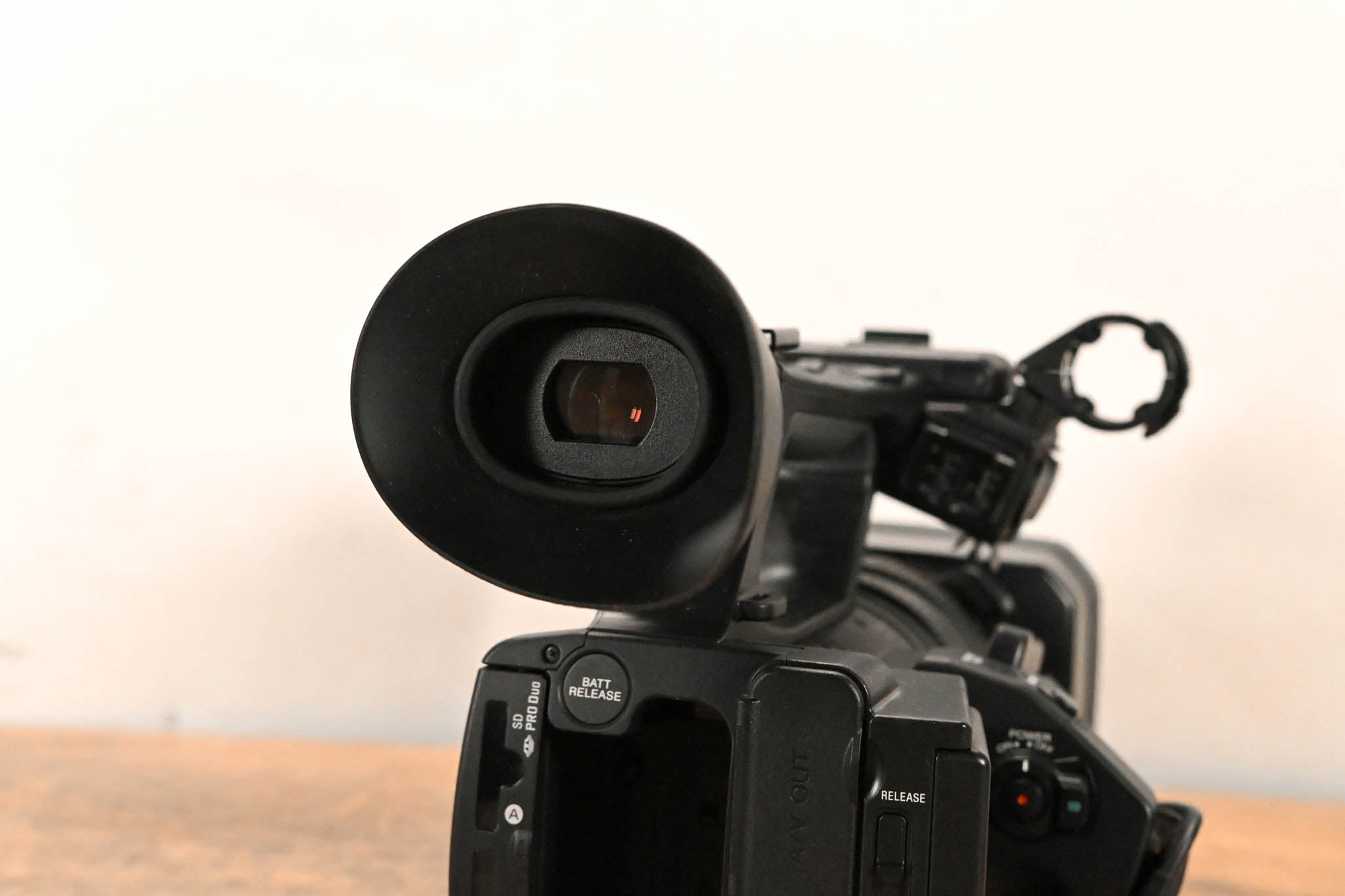 Sony HXR-NX5U NXCAM Professional Camcorder