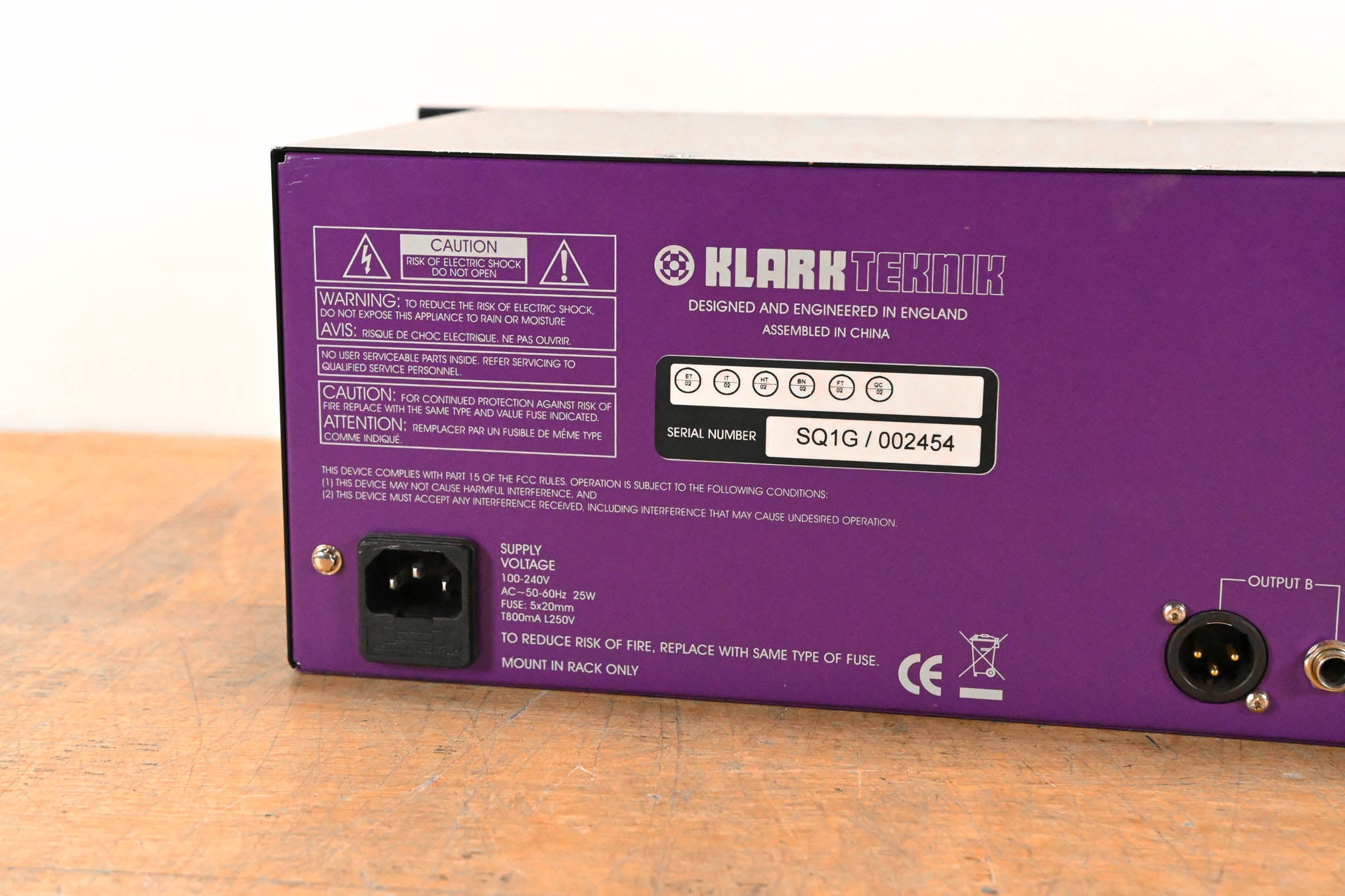 Klark Teknik SQ1G Square ONE Graphic 2-Channel 30-Band Graphic Equalizer