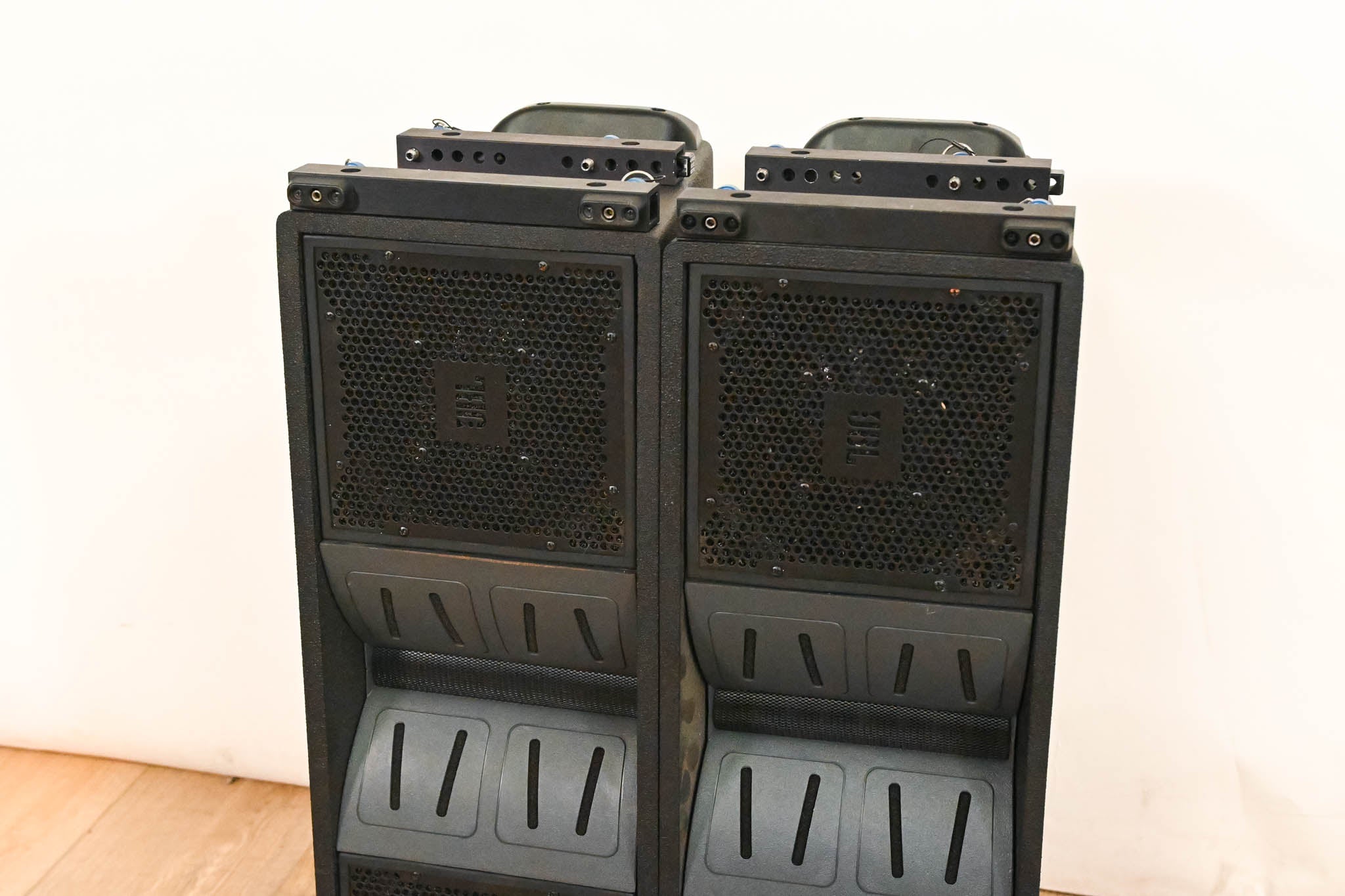 JBL VT4886 Dual 6.5" Passive Compact Line Array Loudspeakers (PAIR)