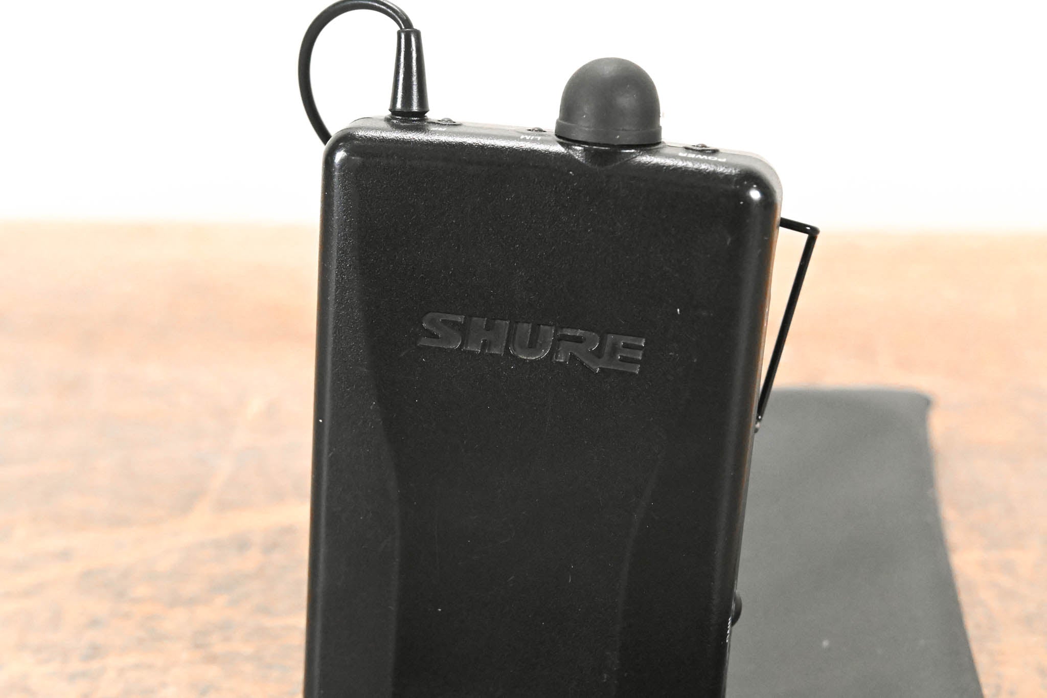 Shure PSM200 In-Ear Personal Monitoring System - H2 Band