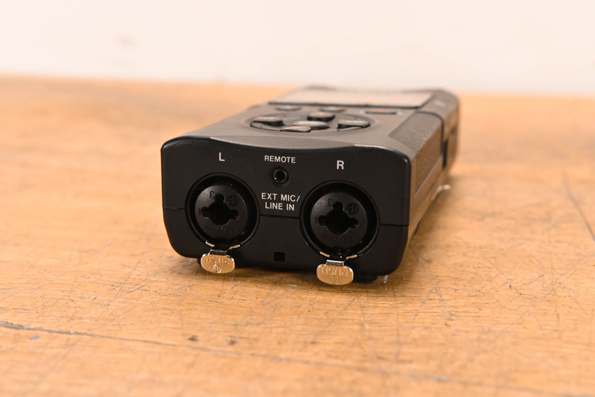 TASCAM DR-40 Handheld 4-Track Recorder