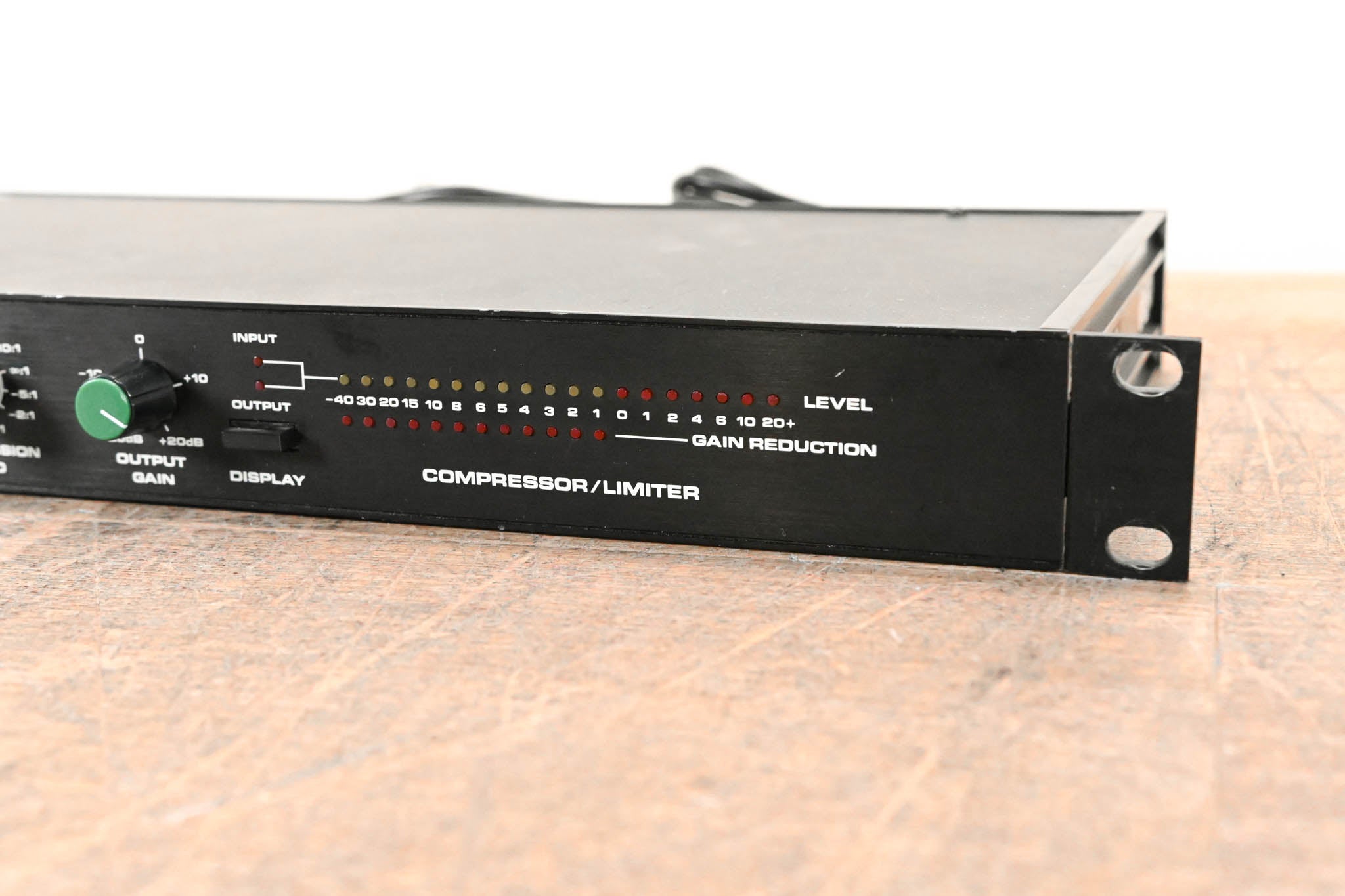 dbx 160XT 1-Channel Compressor/Limiter