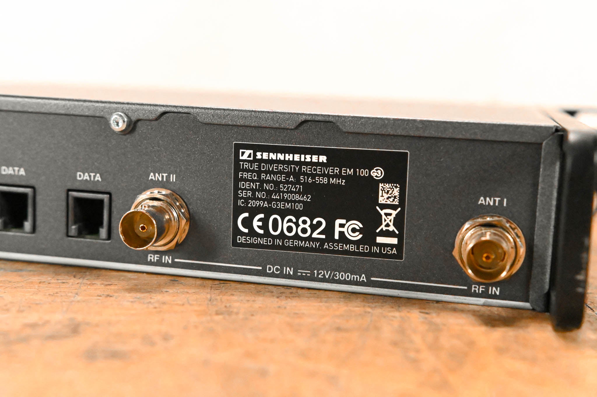 Sennheiser EM 100 G3 Wireless Receiver - A Range: 516-558 MHz