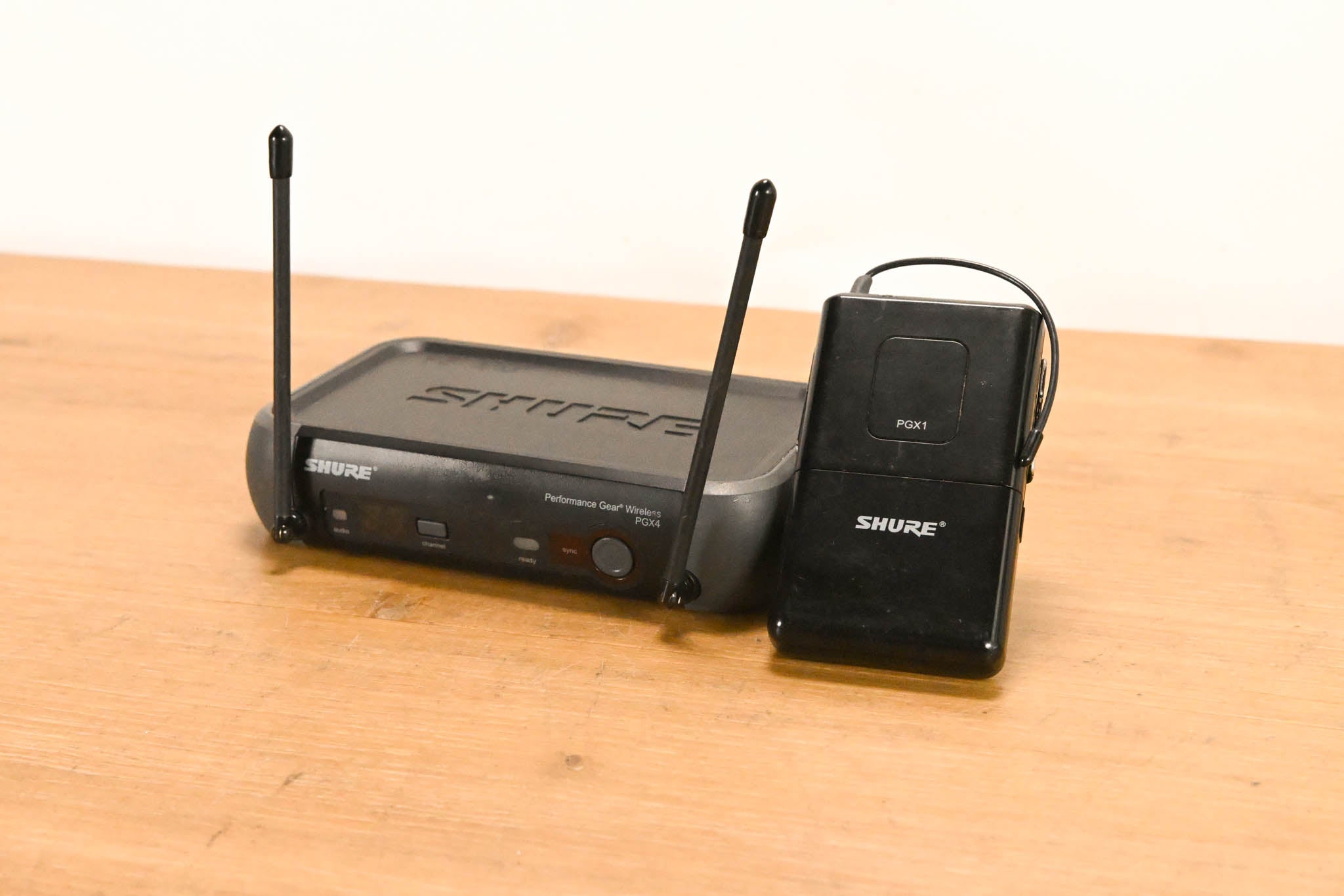 Shure PGX14 Wireless Beltpack System J6 Band - 572-590 MHz (NO PSU)