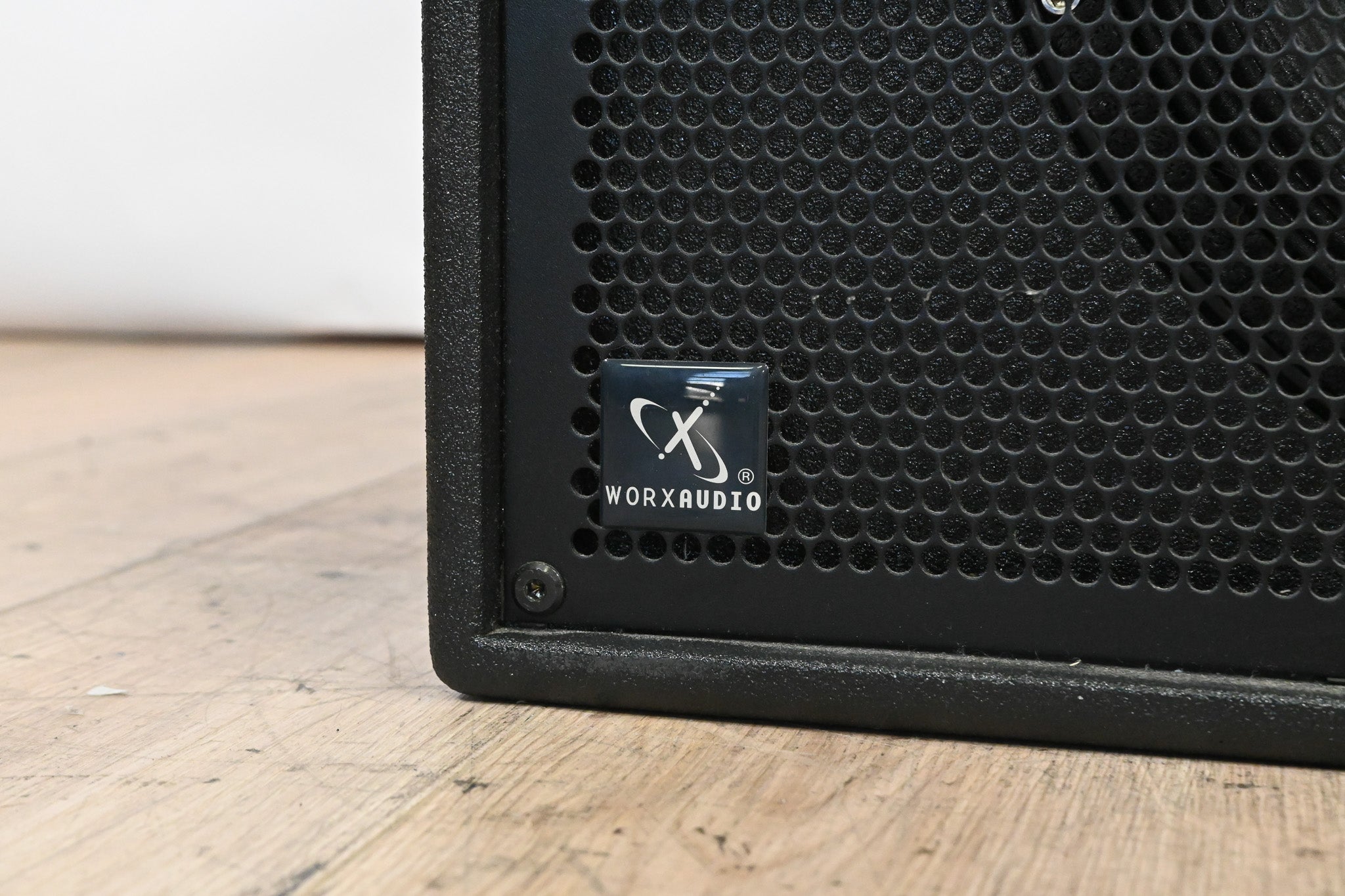 WorxAudio X115i-P 1x15” Powered Extended Bass Subwoofer