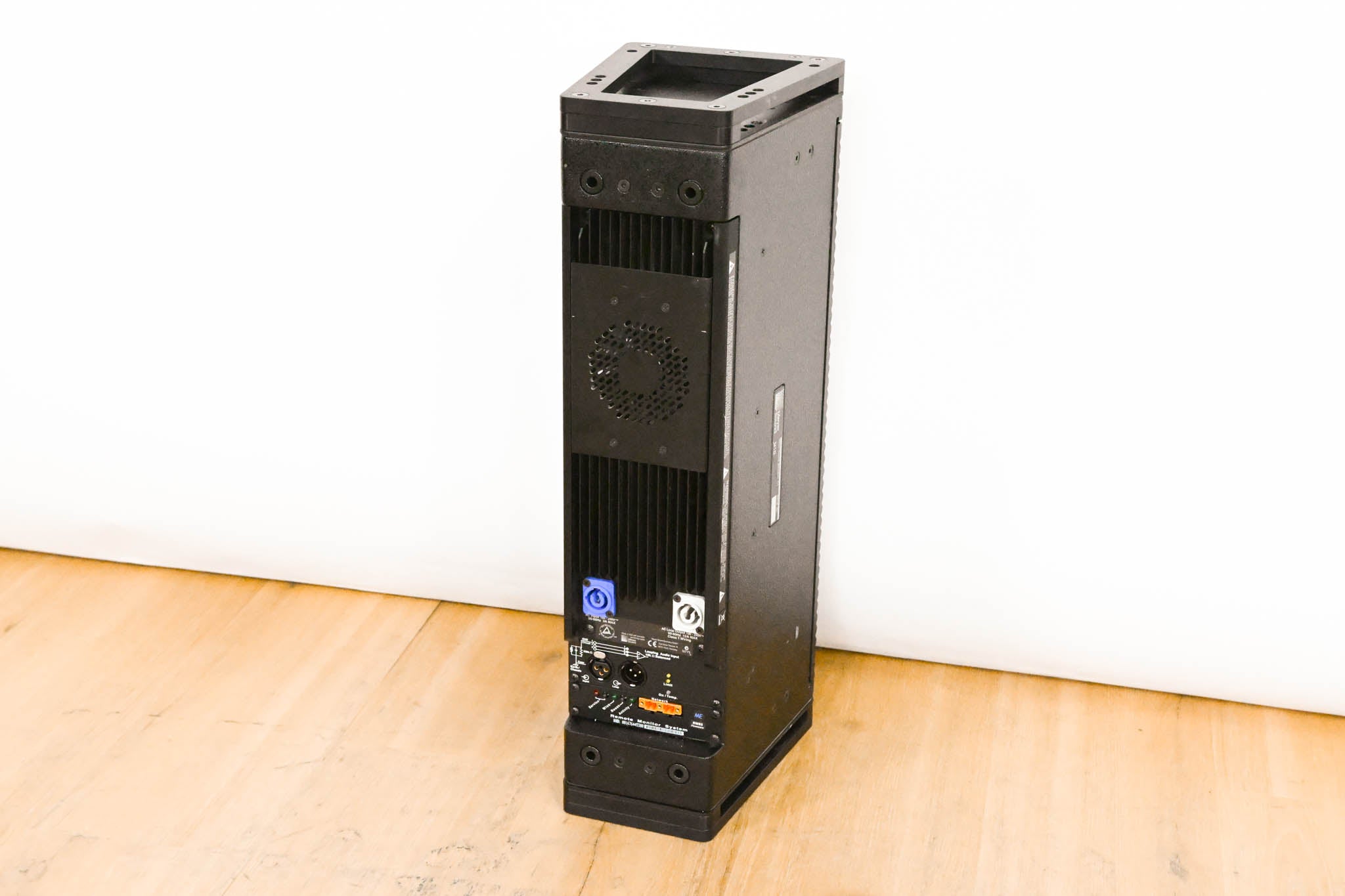 Meyer Sound M1D Ultra-Compact Curvilinear Array Loudspeaker