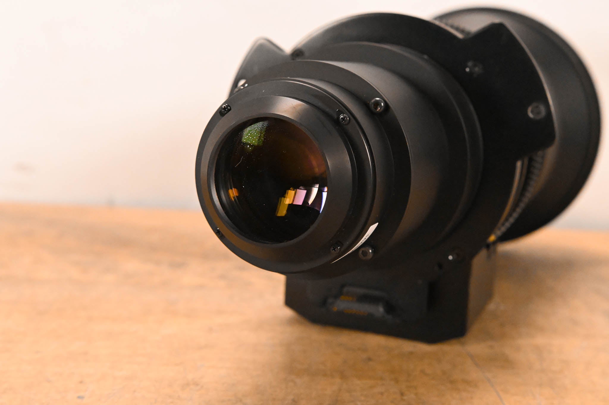 Christie ILS Lens 0.73:1 SX+ / 0.67:1 HD 0.95" 3-Chip Lens