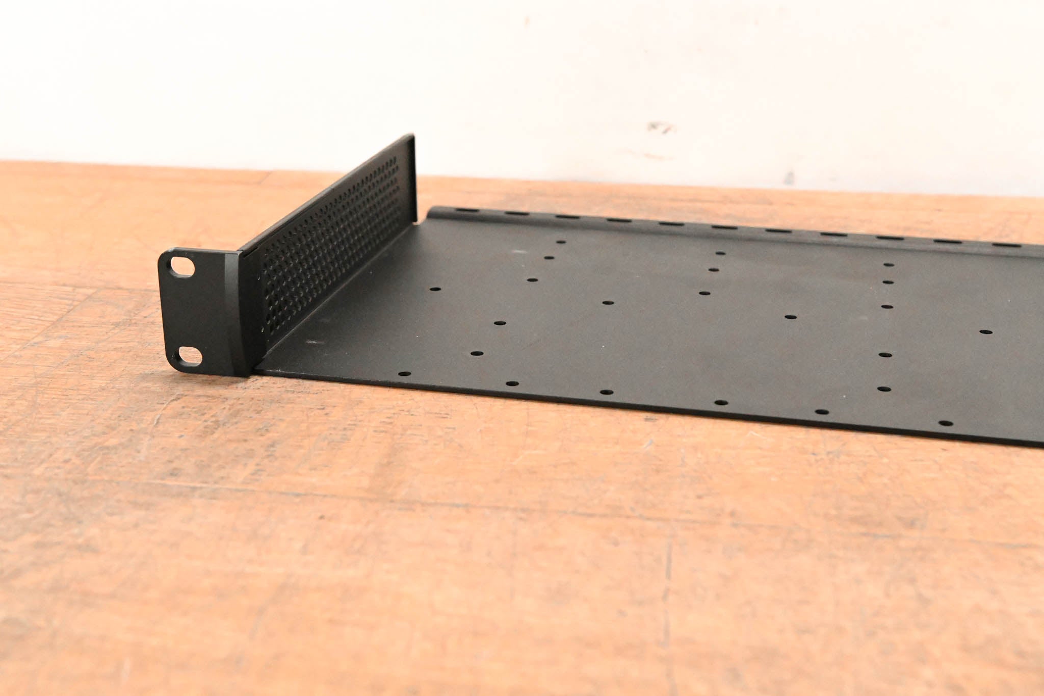 Blackmagic Design Universal Rack Shelf