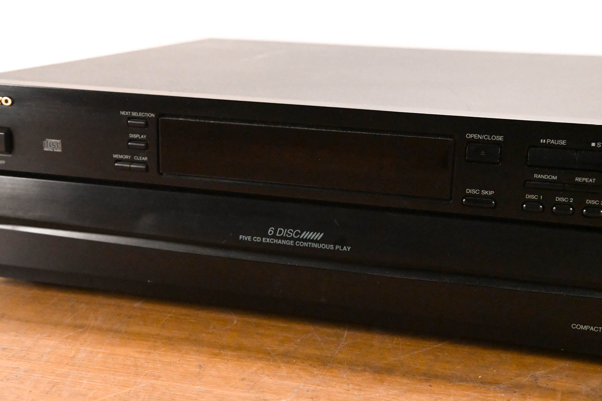 ONKYO DX-C340 6 Disc CD Changer Player