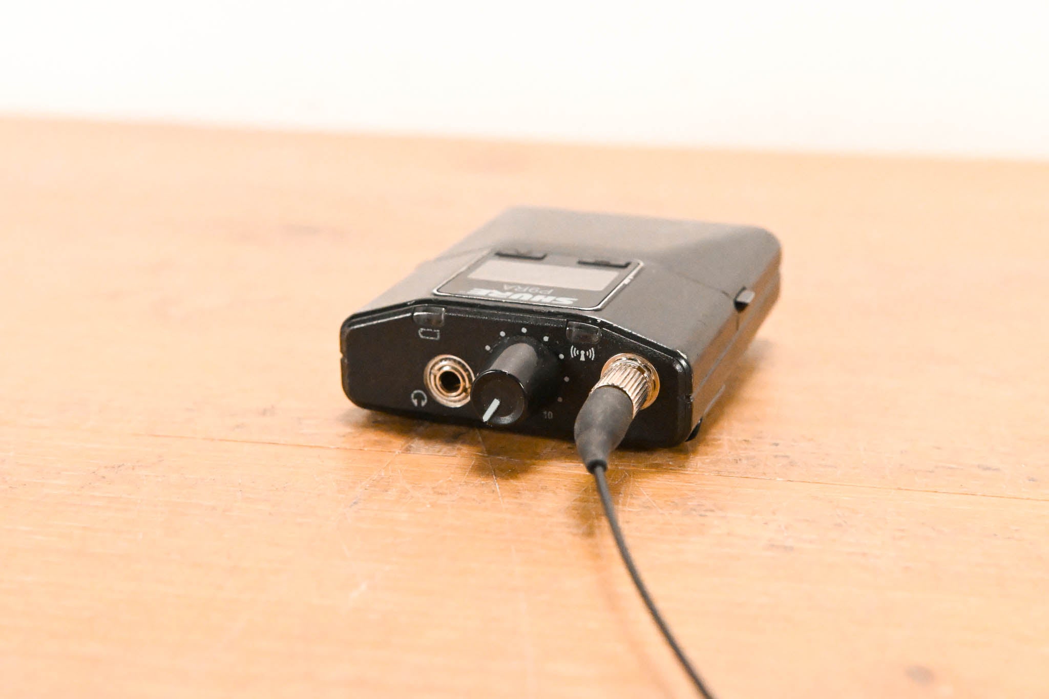 Shure P9RA-K1 Wireless Bodypack Receiver - K1 Band: 596-632 MHz