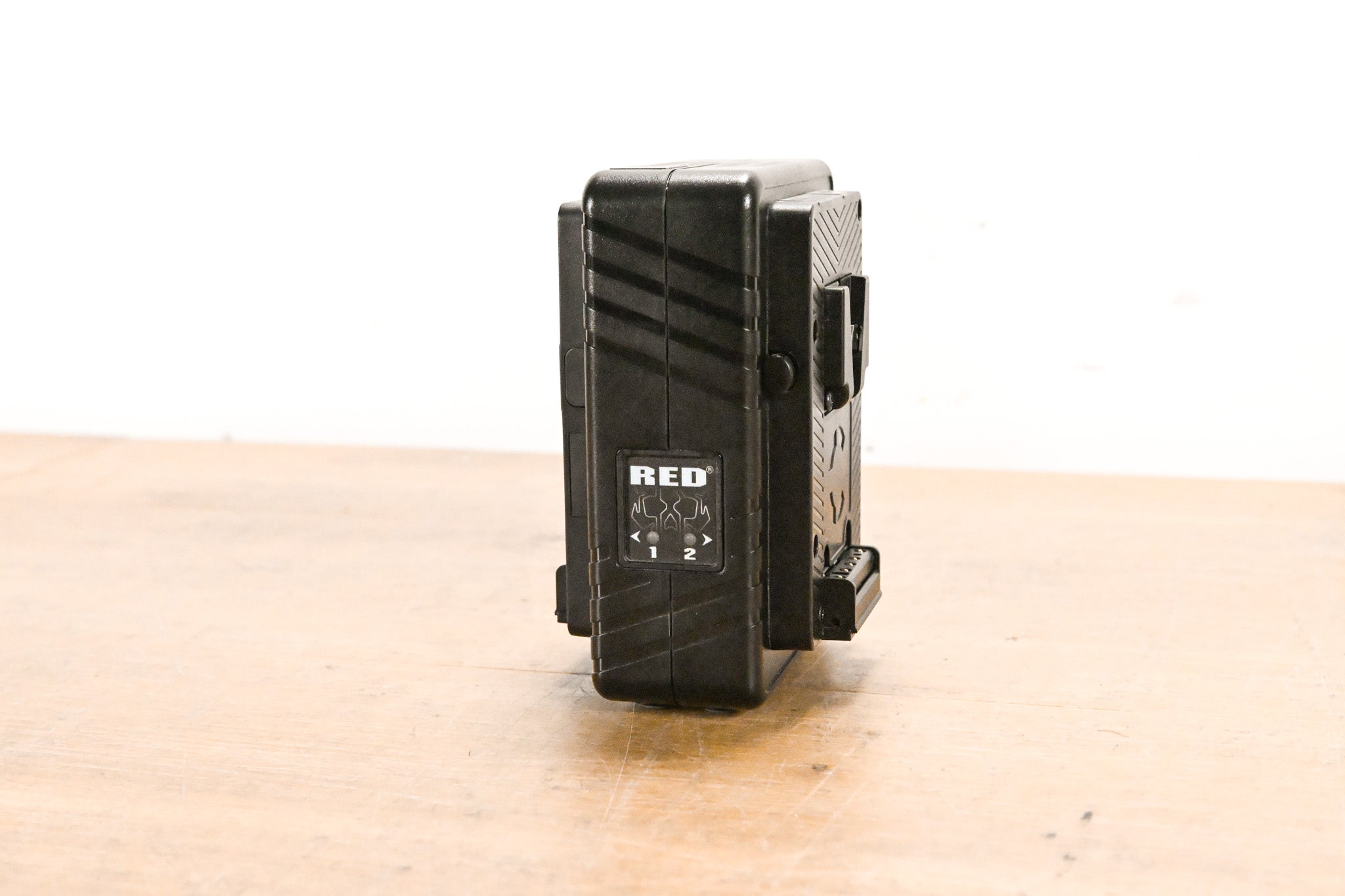 RED Digital Cinema Compact Dual V-Lock Charger