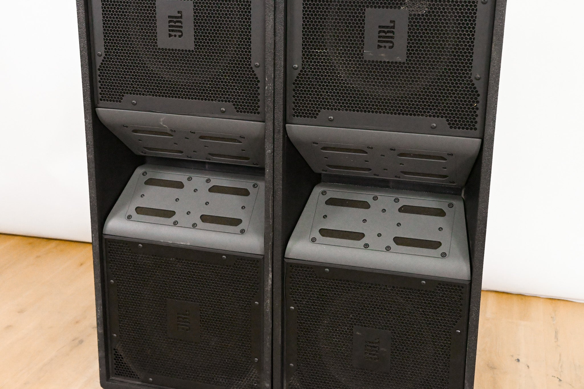 JBL VT4888DP Powered 3-Way Line Array Speaker (PAIR)