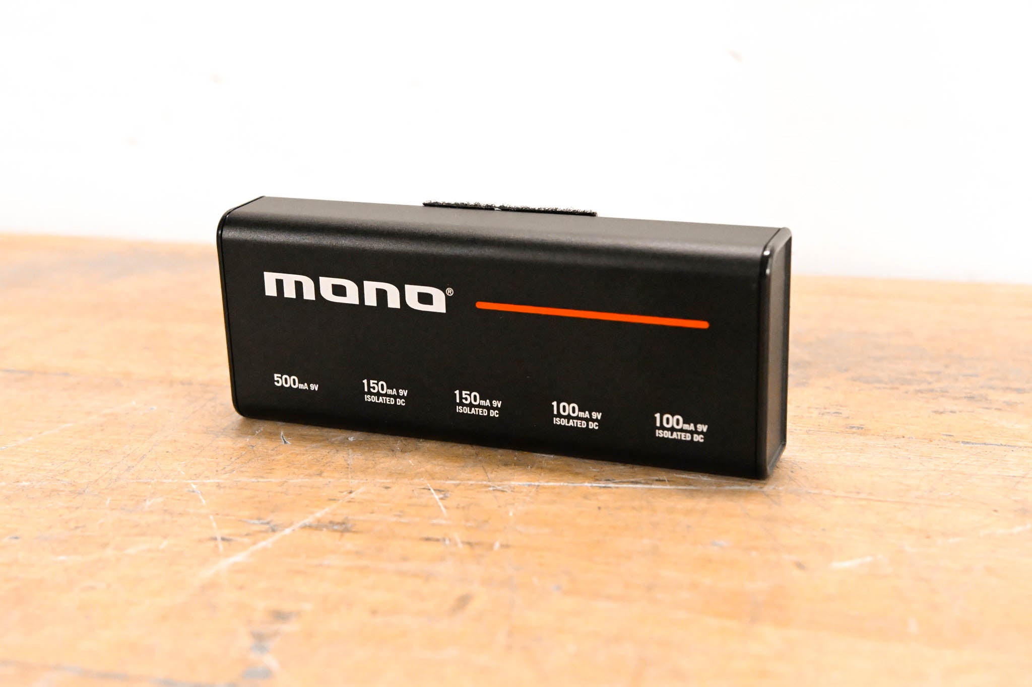 MONO 5-Outlet Isolated USB Pedalboard Power Supply  - Small