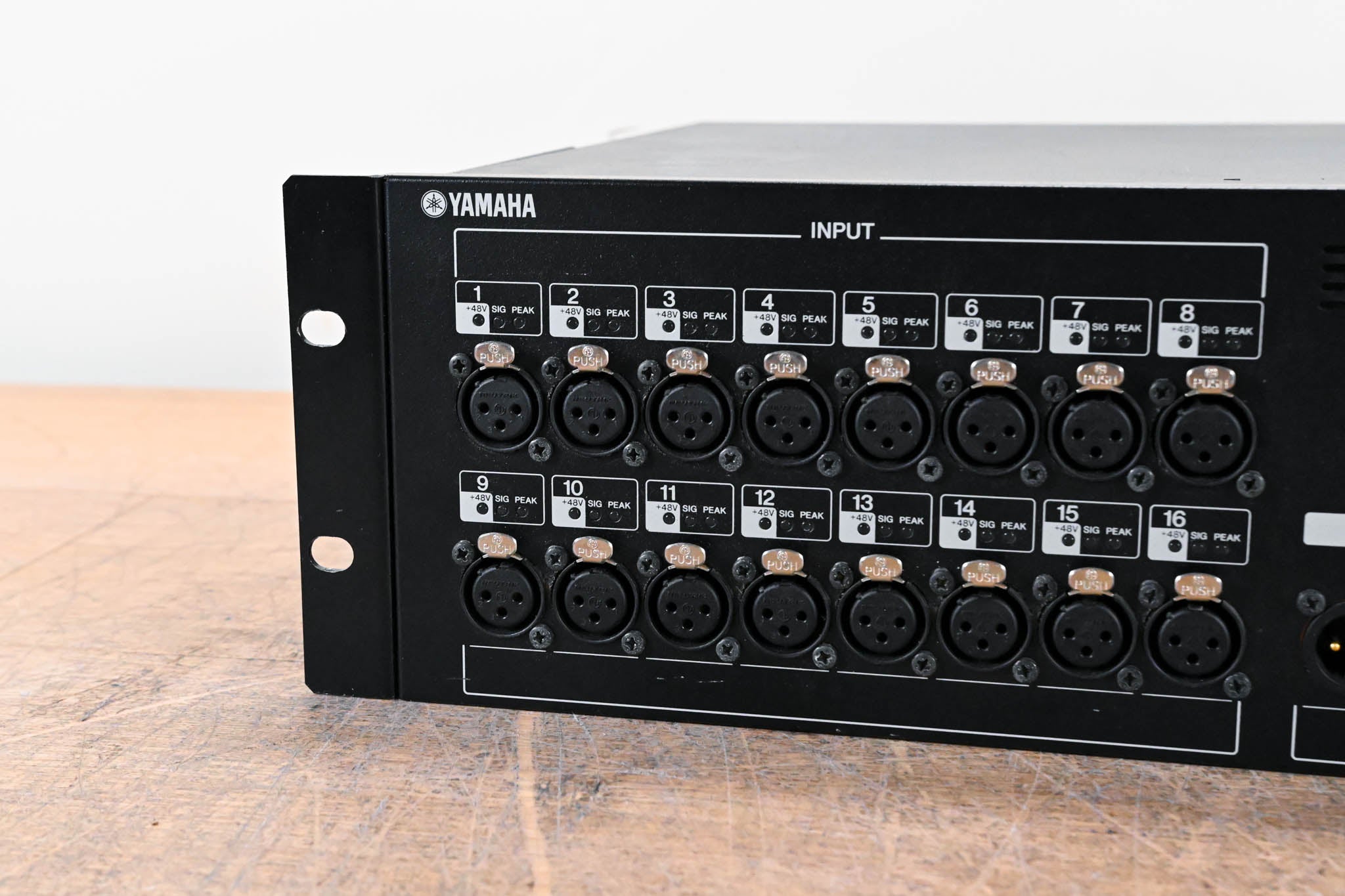 Yamaha SB168-ES 16-Channel EtherSound Stage Box