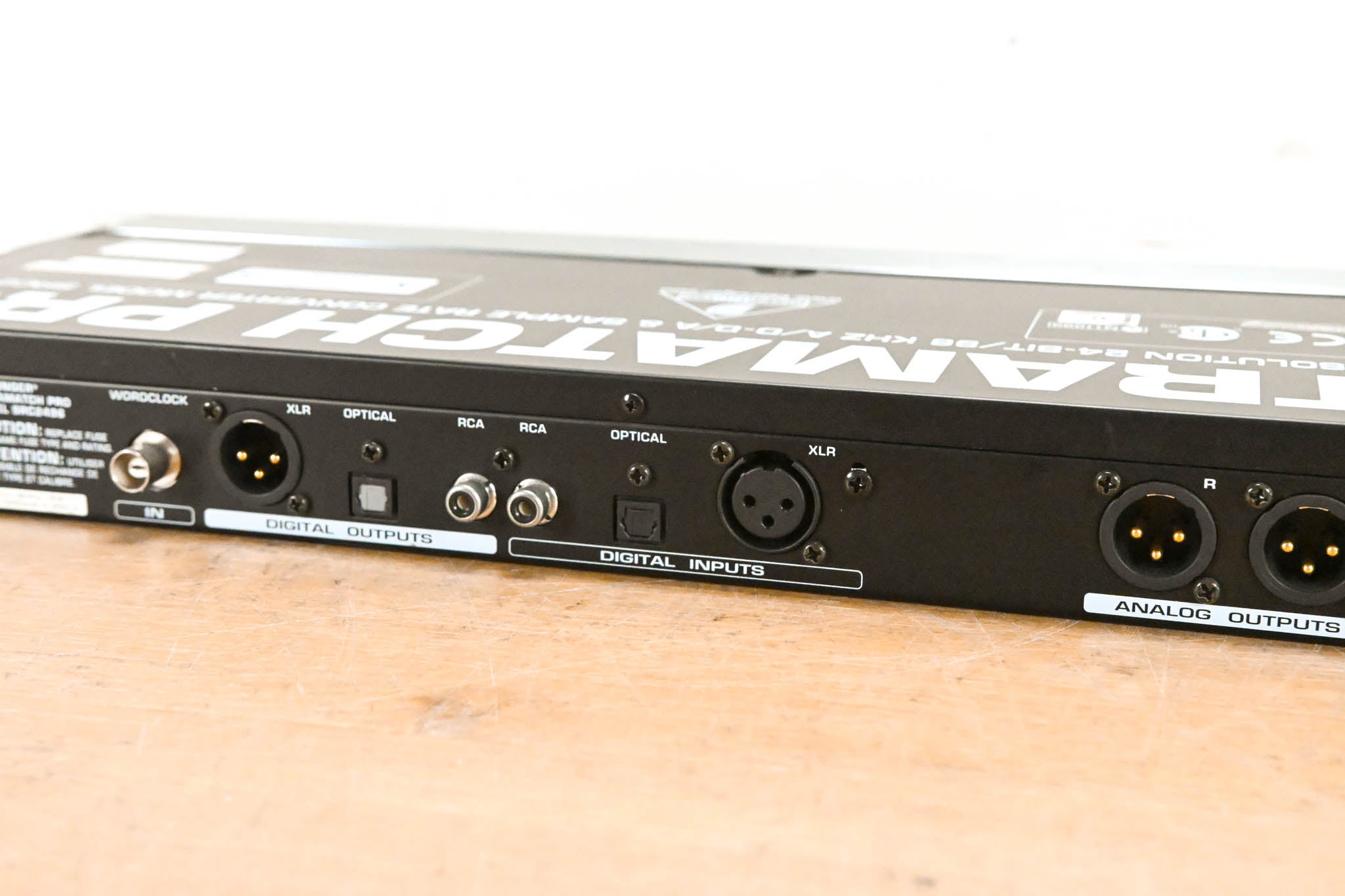 Behringer ULTRAMATCH PRO SRC2496 Sample Rate Converter