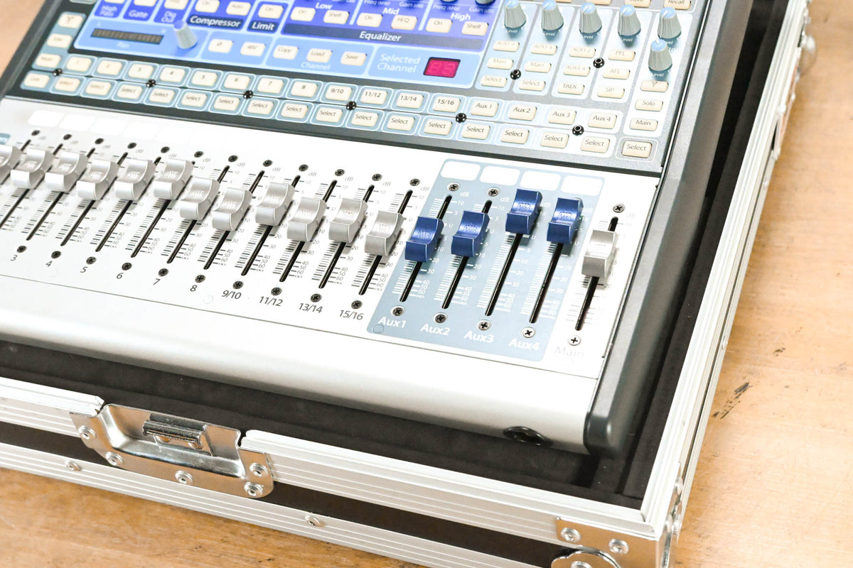 PreSonus StudioLive 16.0.2 16-Channel Digital Mixer w/ Road Case